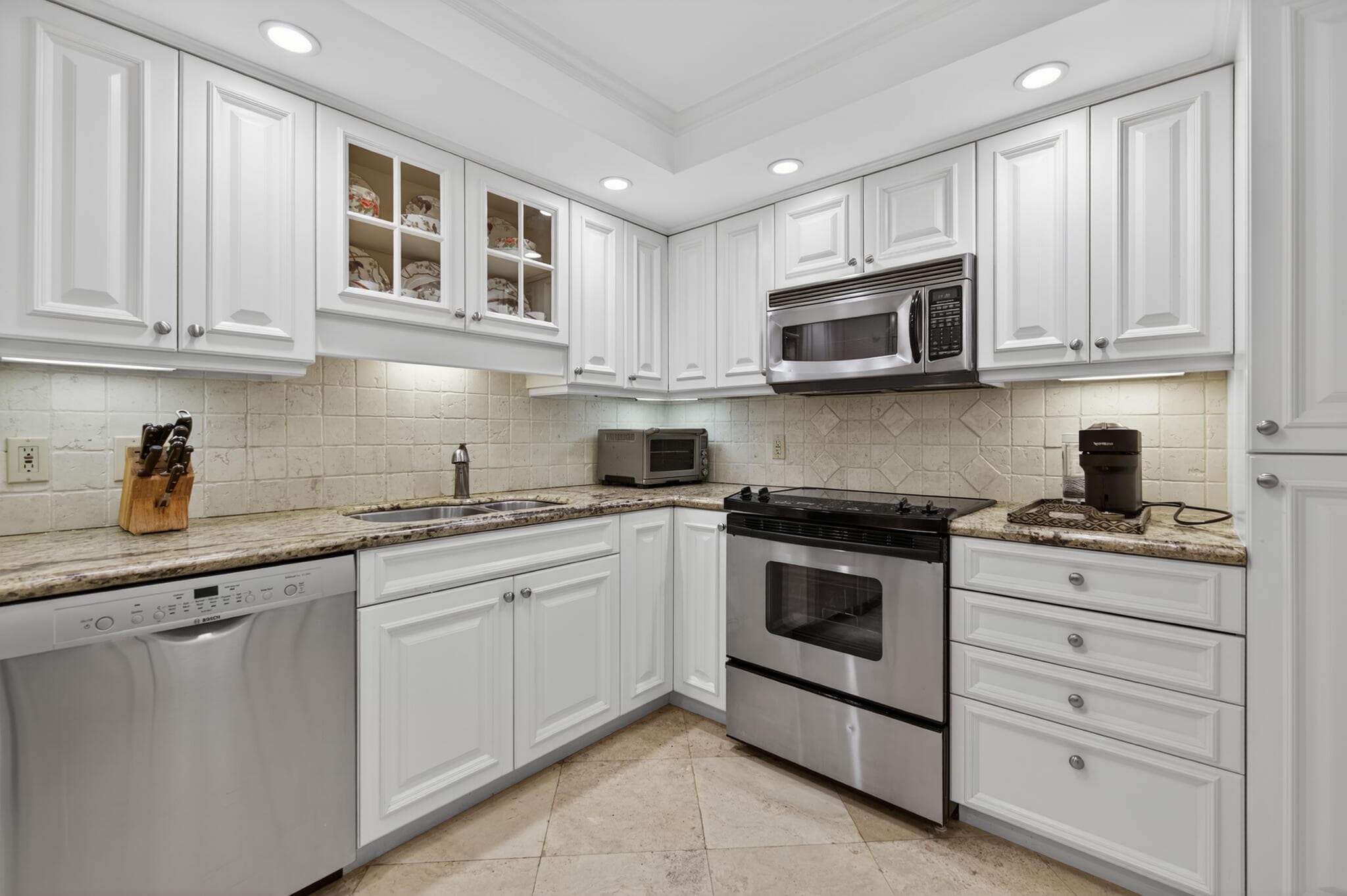 434 Chilean Avenue 2b, Palm Beach, FL 33480 — photo 27 of 30