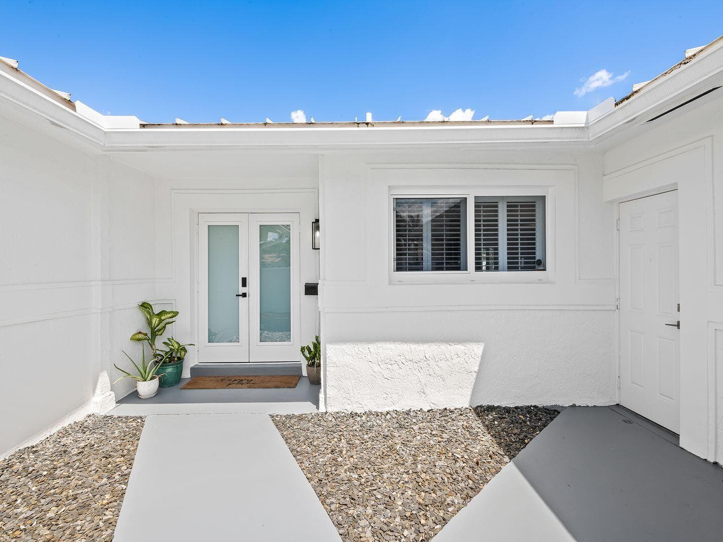 2011 NE 60th Street, Fort Lauderdale, FL 33308 — photo 6 of 35