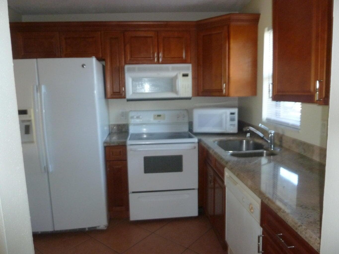 9355 SW 8th Street 103, Boca Raton, FL 33428 — photo 3 of 10