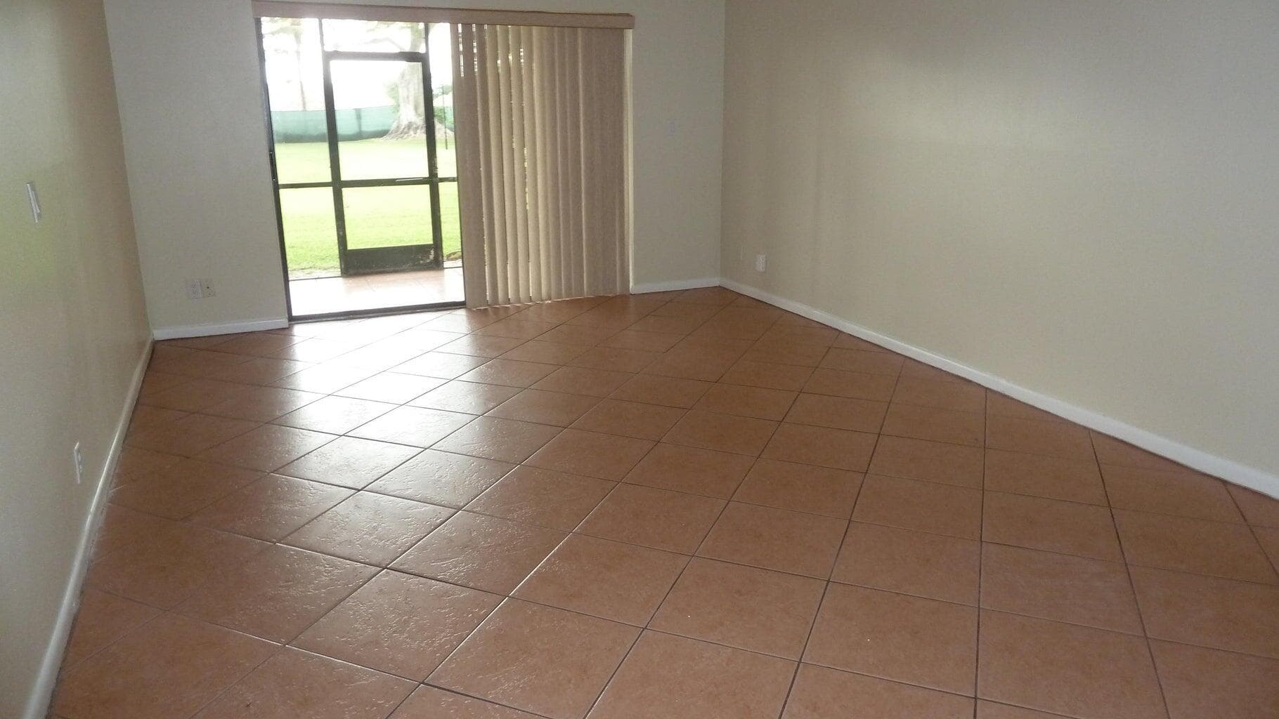9355 SW 8th Street 103, Boca Raton, FL 33428 — photo 5 of 10