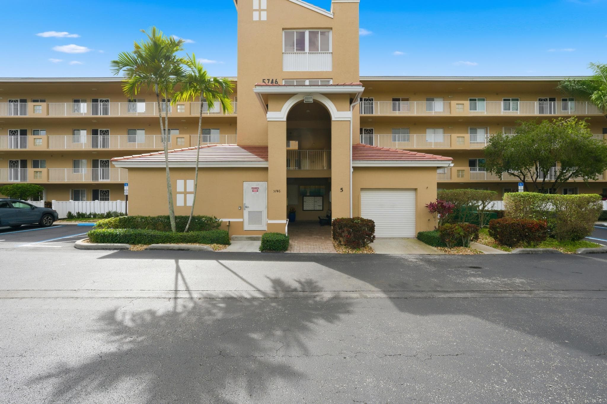 5746 Crystal Shores Drive 307, Boynton Beach, FL 33437 — photo 1 of 27