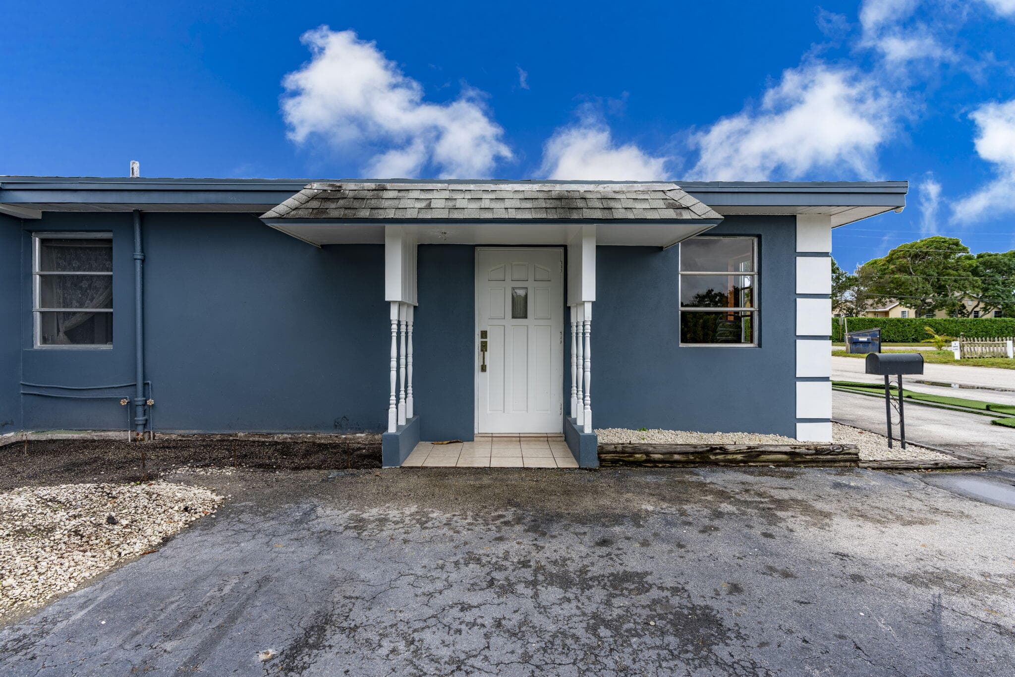 945 Miner Road, Lake Worth, FL 33462 — photo 12 of 50