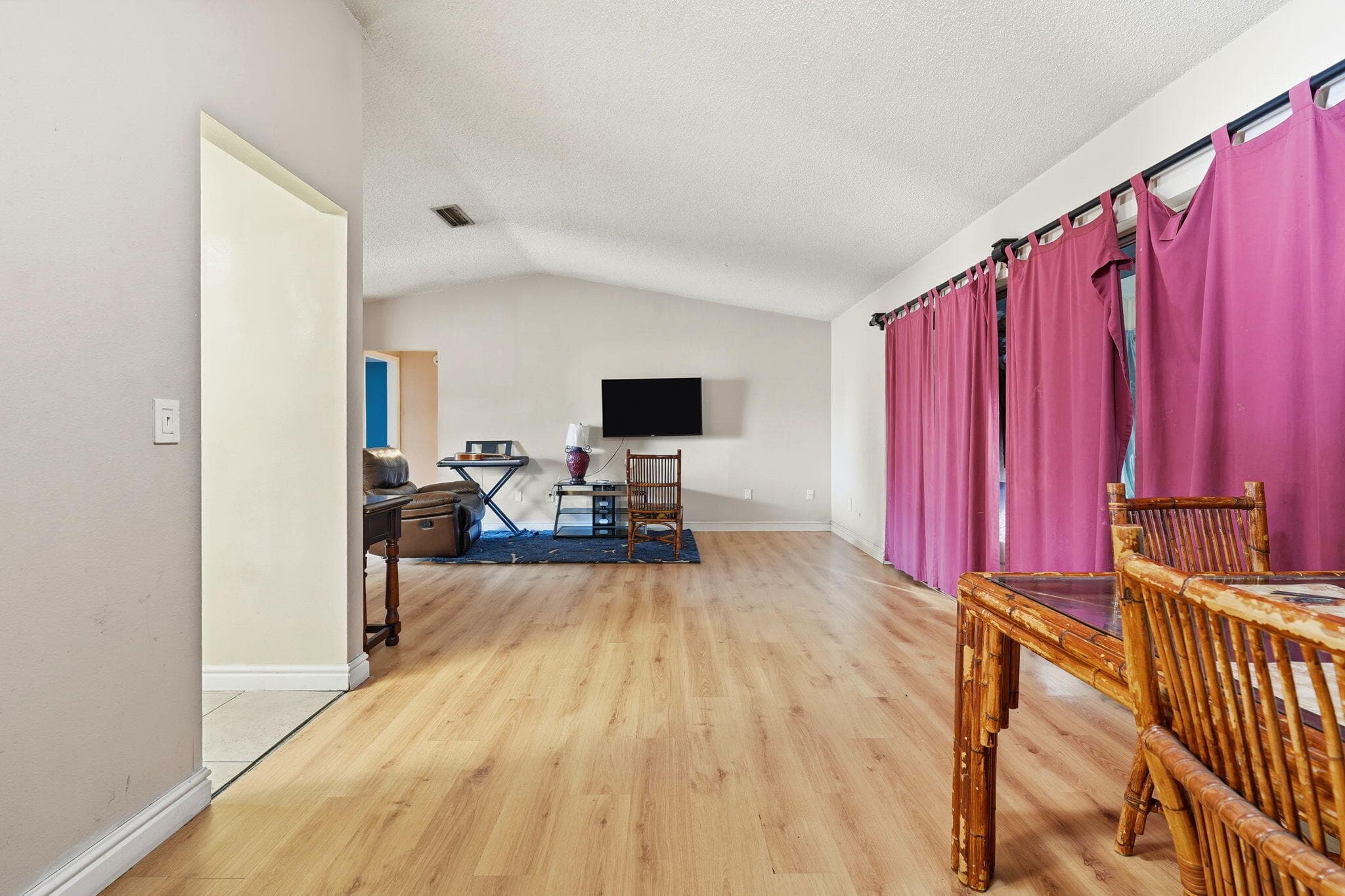 7605 N Sanibel Circle, Tampa, FL 33637 — photo 11 of 18