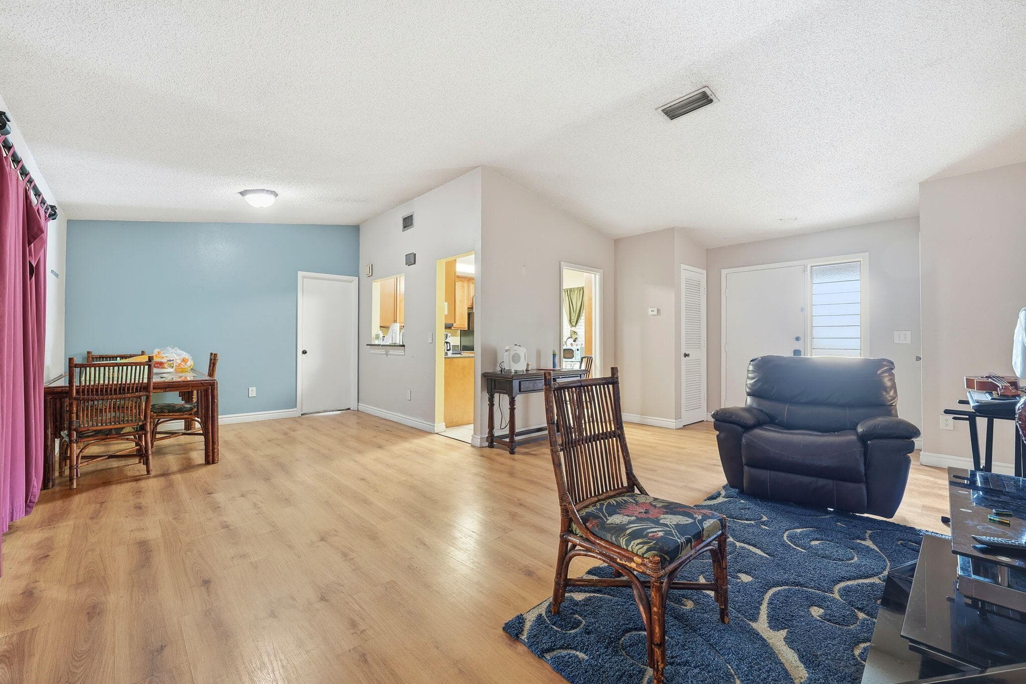 7605 N Sanibel Circle, Tampa, FL 33637 — photo 13 of 18