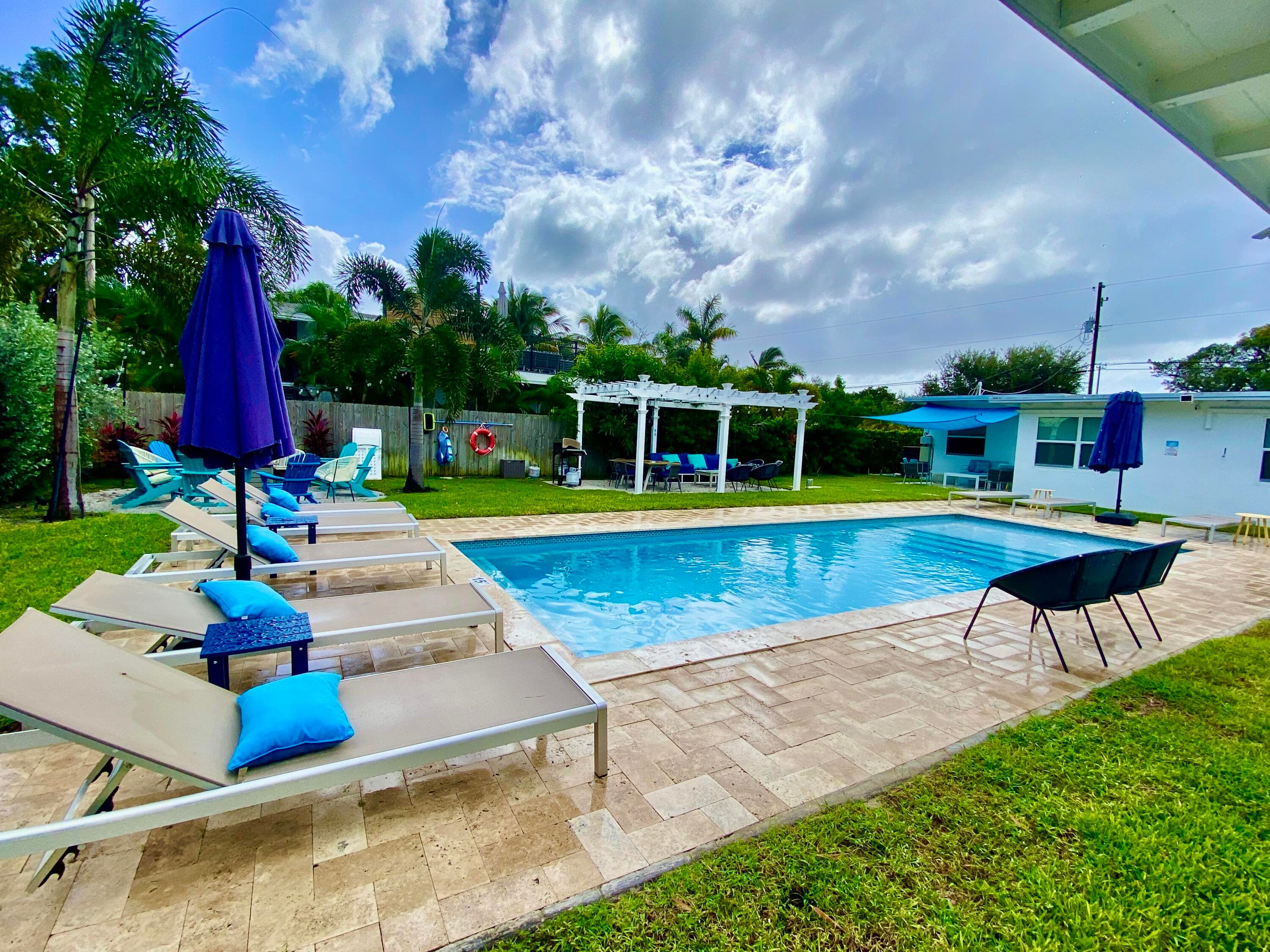 304 SE 3rd Street, Delray Beach, FL 33483 — photo 1 of 35