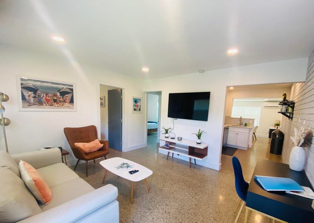 304 SE 3rd Street, Delray Beach, FL 33483 — photo 24 of 35