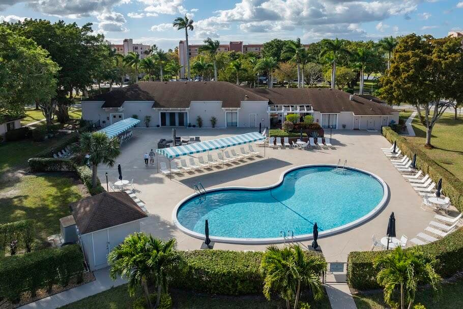 14527 Bonaire Boulevard 408, Delray Beach, FL 33446 — photo 1 of 30