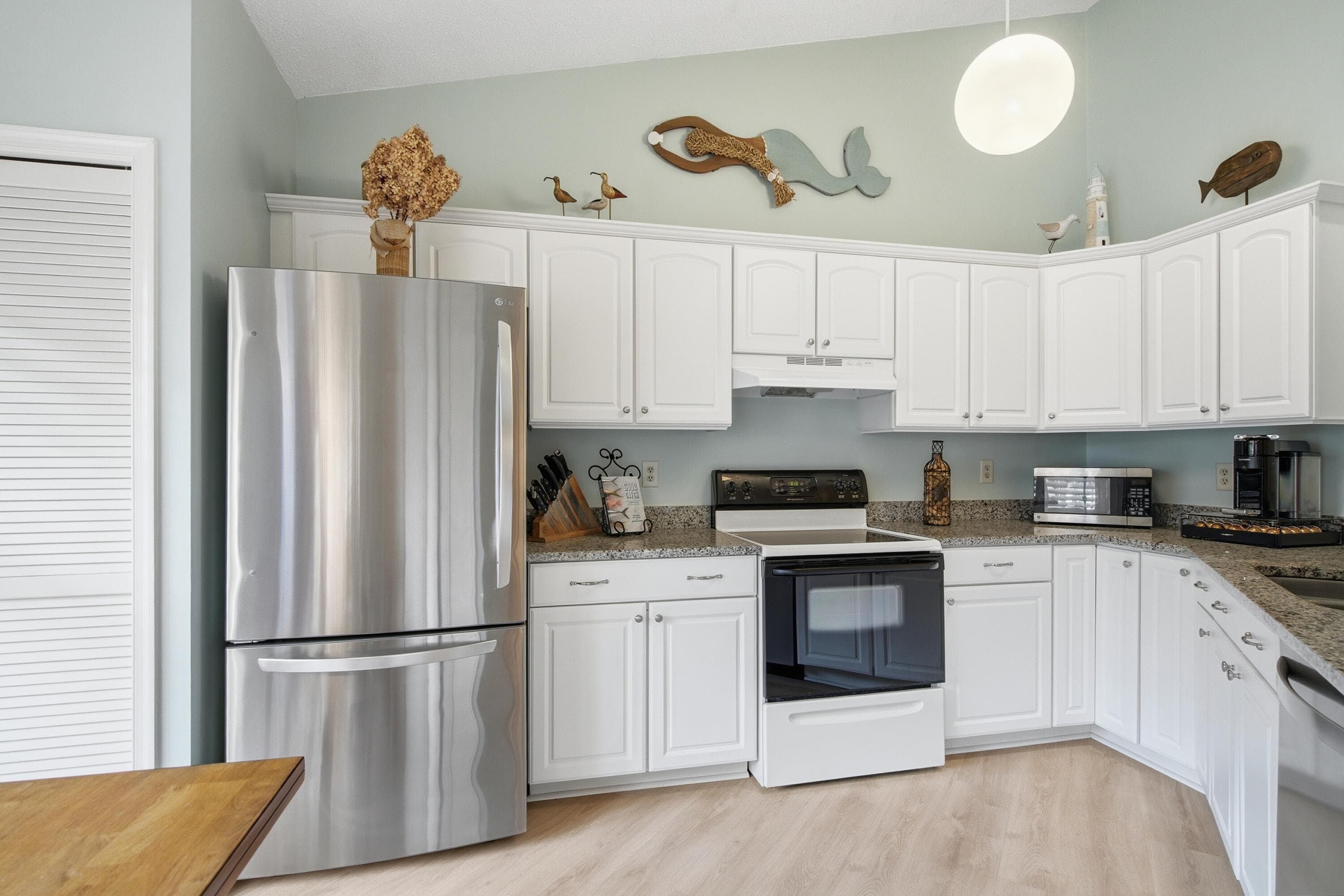 6100 SE Martinique Drive 201, Stuart, FL 34997 — photo 12 of 44