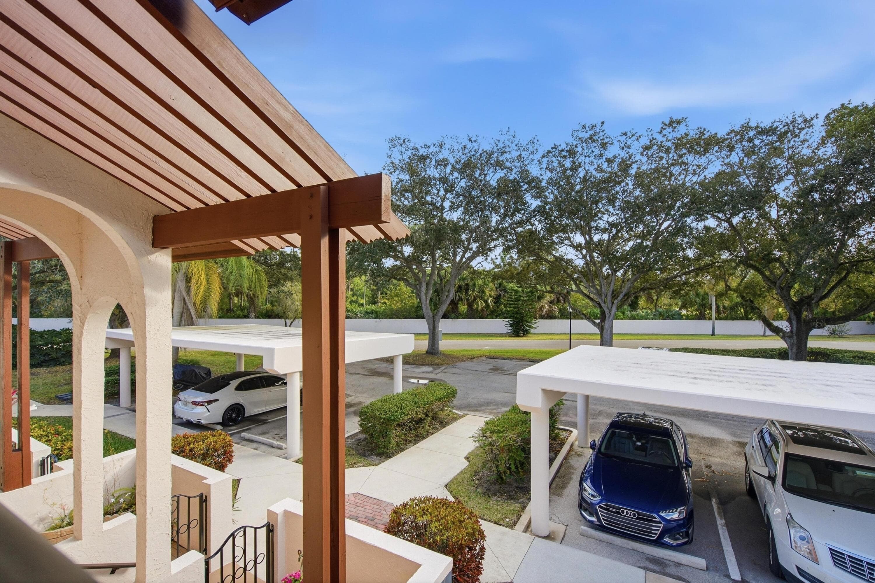 6100 SE Martinique Drive 201, Stuart, FL 34997 — photo 9 of 44