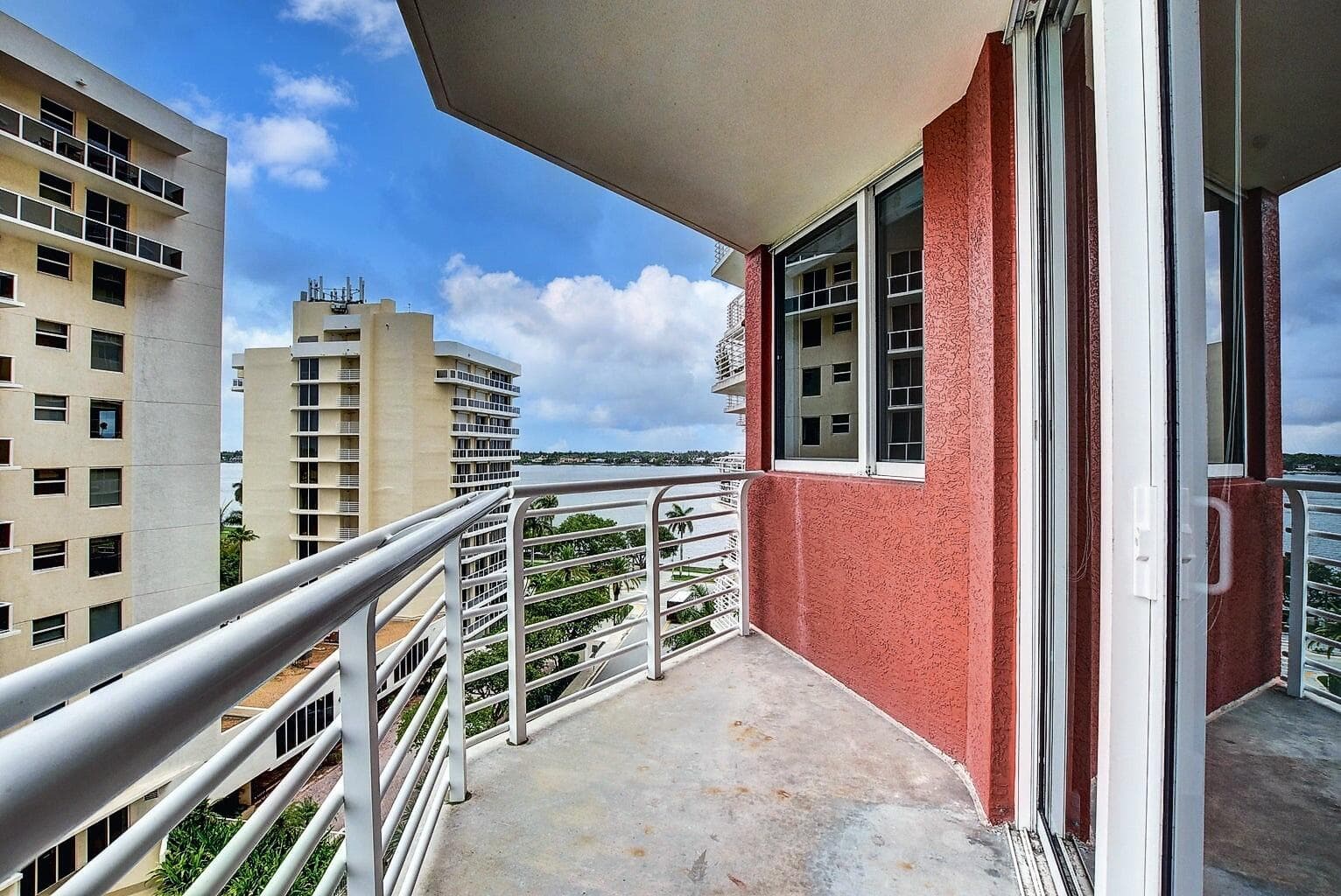 1551 N Flagler Drive 806, West Palm Beach, FL 33401 — photo 14 of 26