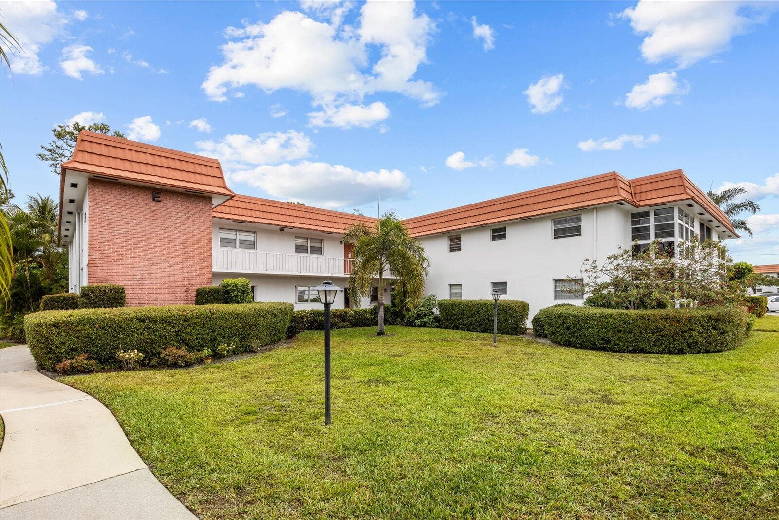 2600 SE Ocean Boulevard E5, Stuart, FL 34996 — photo 2 of 13