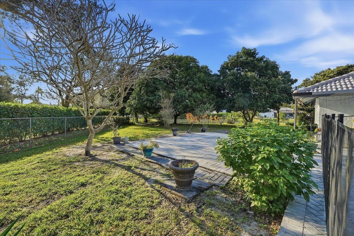 8870 NW 49th Drive, Coral Springs, FL 33067 — photo 41 of 44