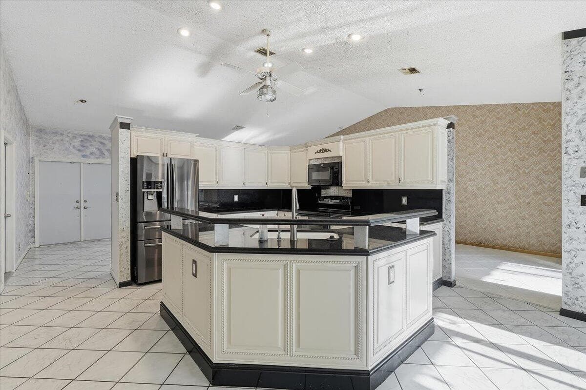 8870 NW 49th Drive, Coral Springs, FL 33067 — photo 5 of 44