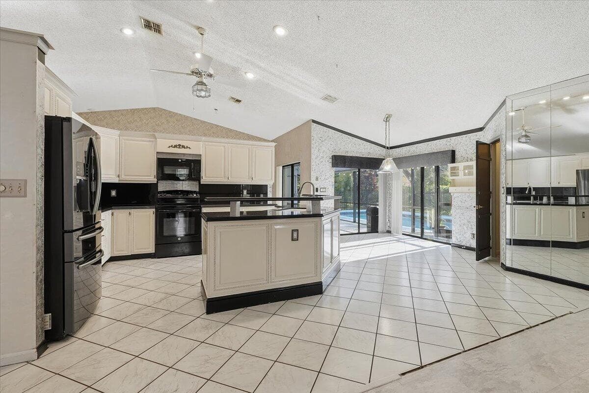 8870 NW 49th Drive, Coral Springs, FL 33067 — photo 9 of 44