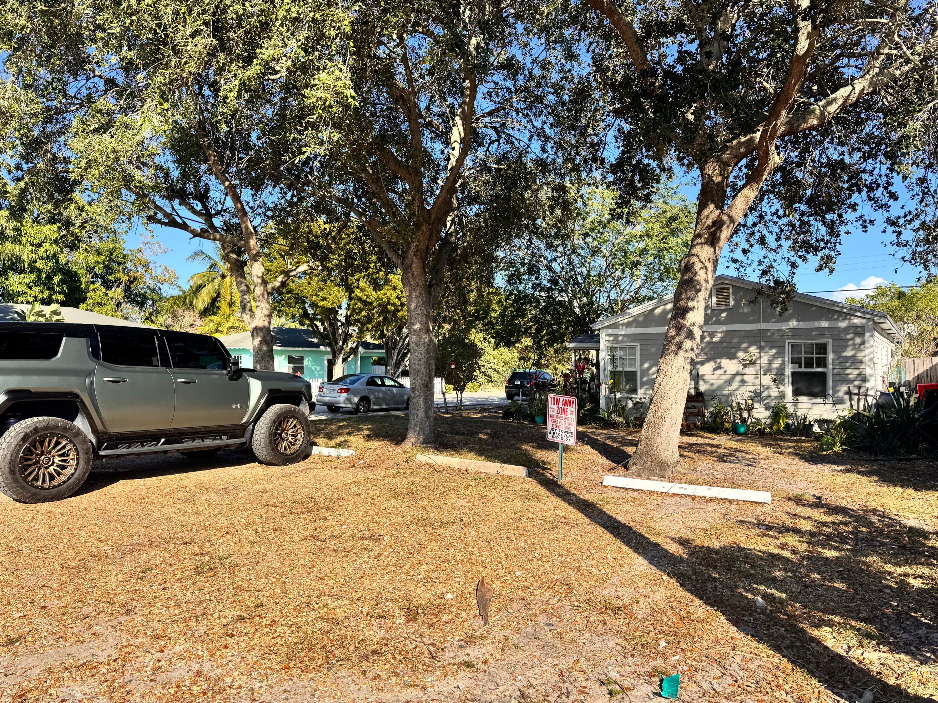 717 8th Avenue N, Lake Worth Beach, FL 33460 — photo 5 of 20