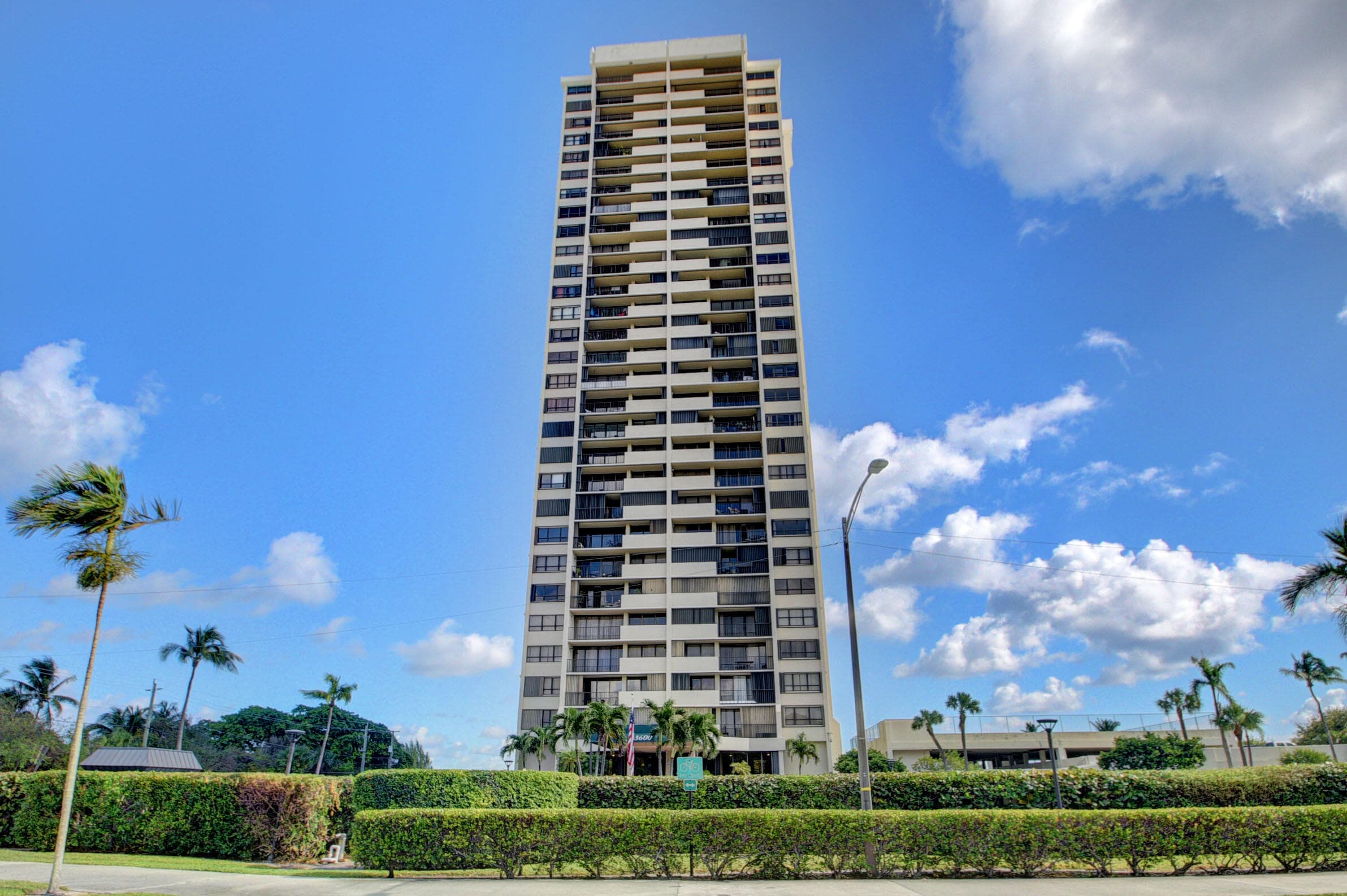 5600 N Flagler Drive 307, West Palm Beach, FL 33407 — photo 4 of 21