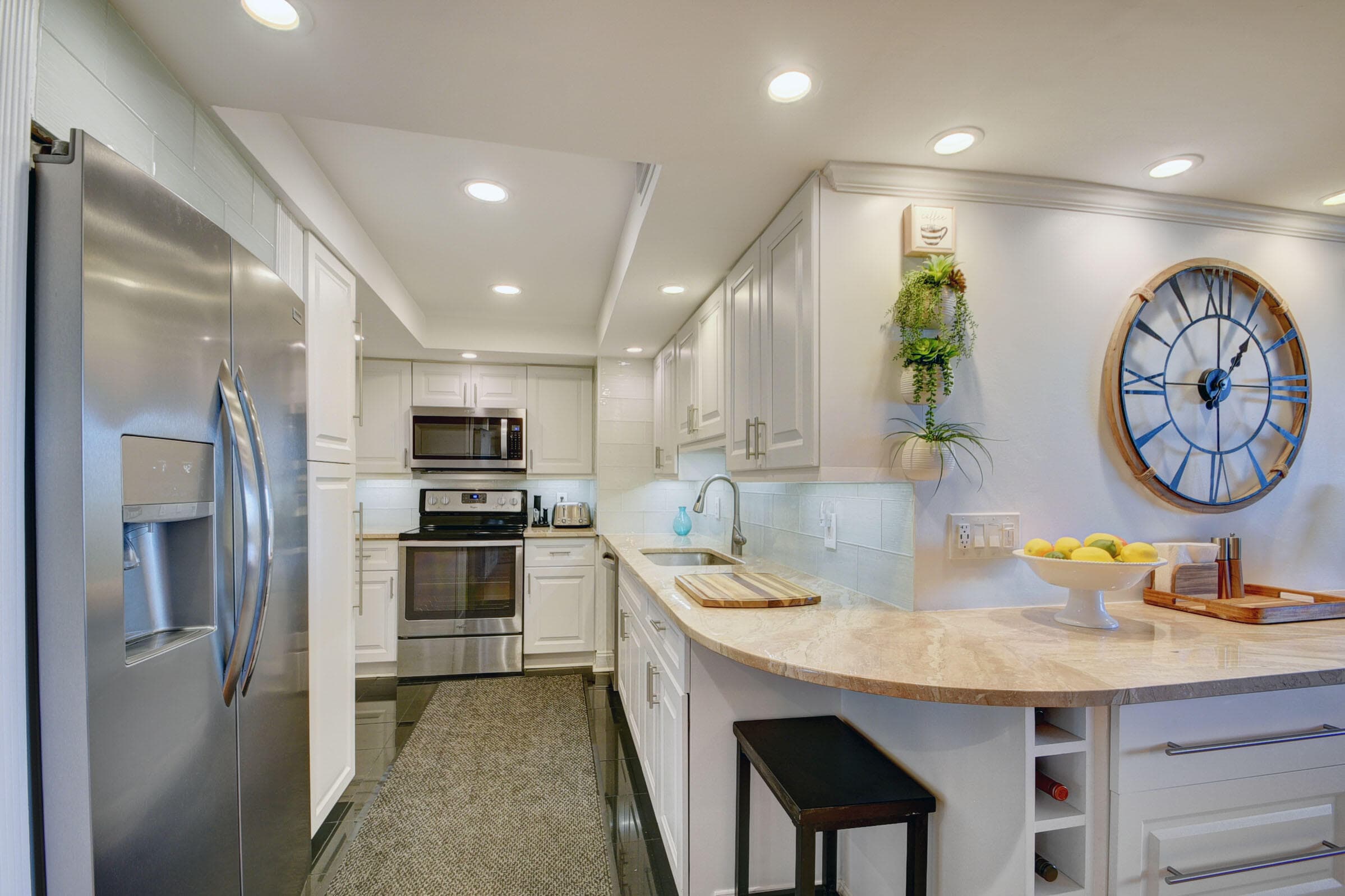 5600 N Flagler Drive 307, West Palm Beach, FL 33407 — photo 2 of 21