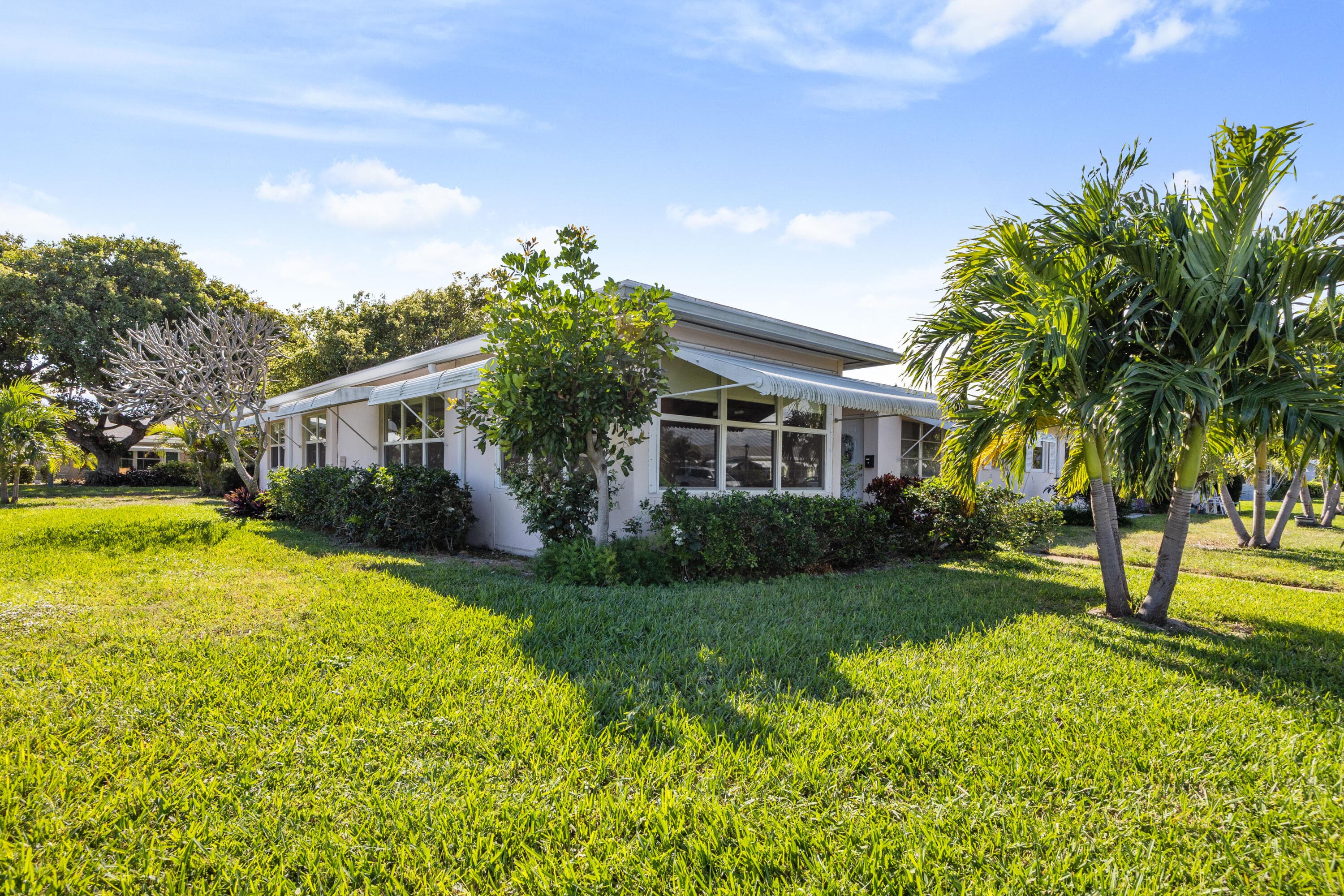 200 South Boulevard A, Boynton Beach, FL 33435 — photo 1 of 20