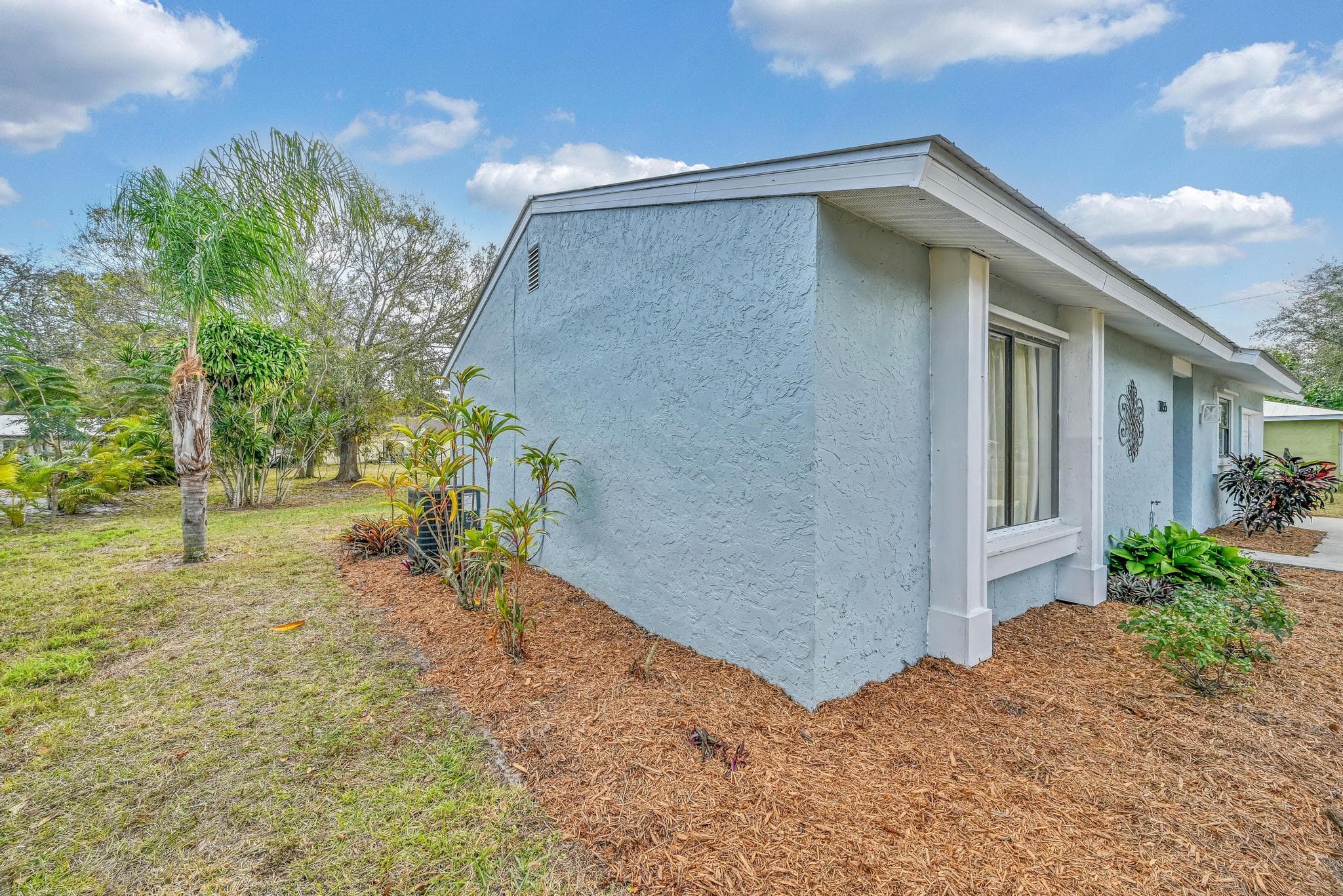 1765 24th Place SW, Vero Beach, FL 32962 — photo 5 of 38