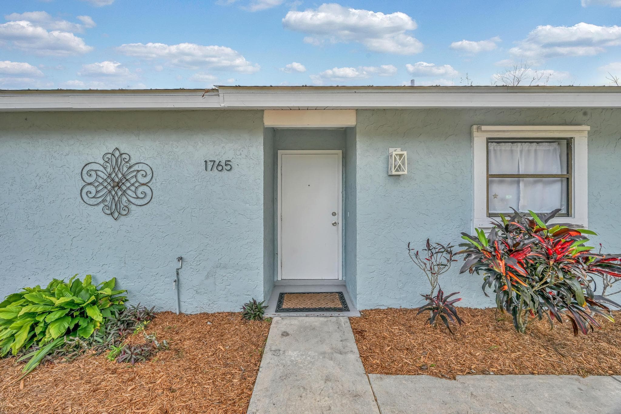 1765 24th Place SW, Vero Beach, FL 32962 — photo 3 of 38