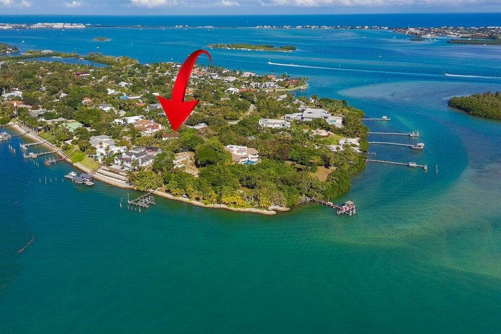 37 E High Point Road, Sewalls Point, FL 34996 — photo 3 of 58