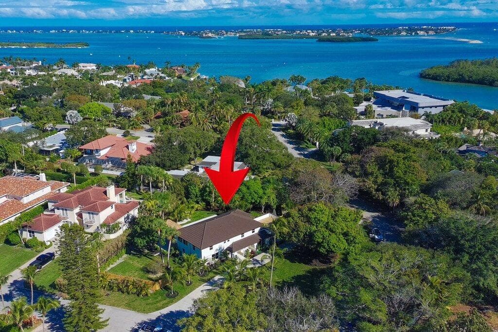 37 E High Point Road, Sewalls Point, FL 34996 — photo 7 of 58