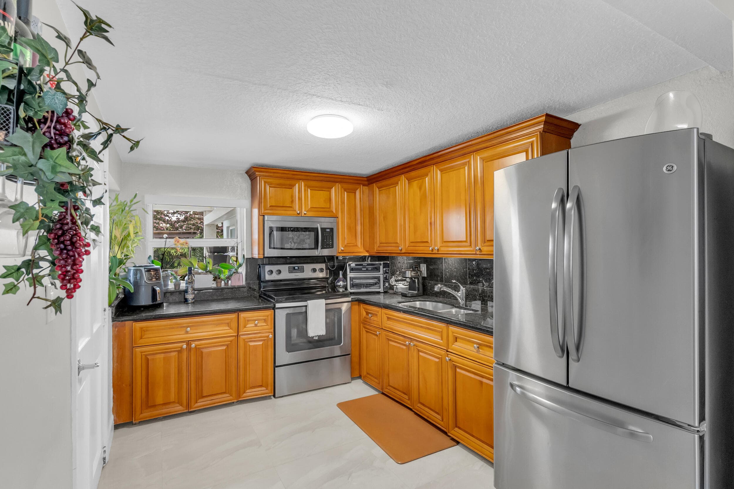 6350 SW 32 Street, Miami, FL 33155 — photo 11 of 34