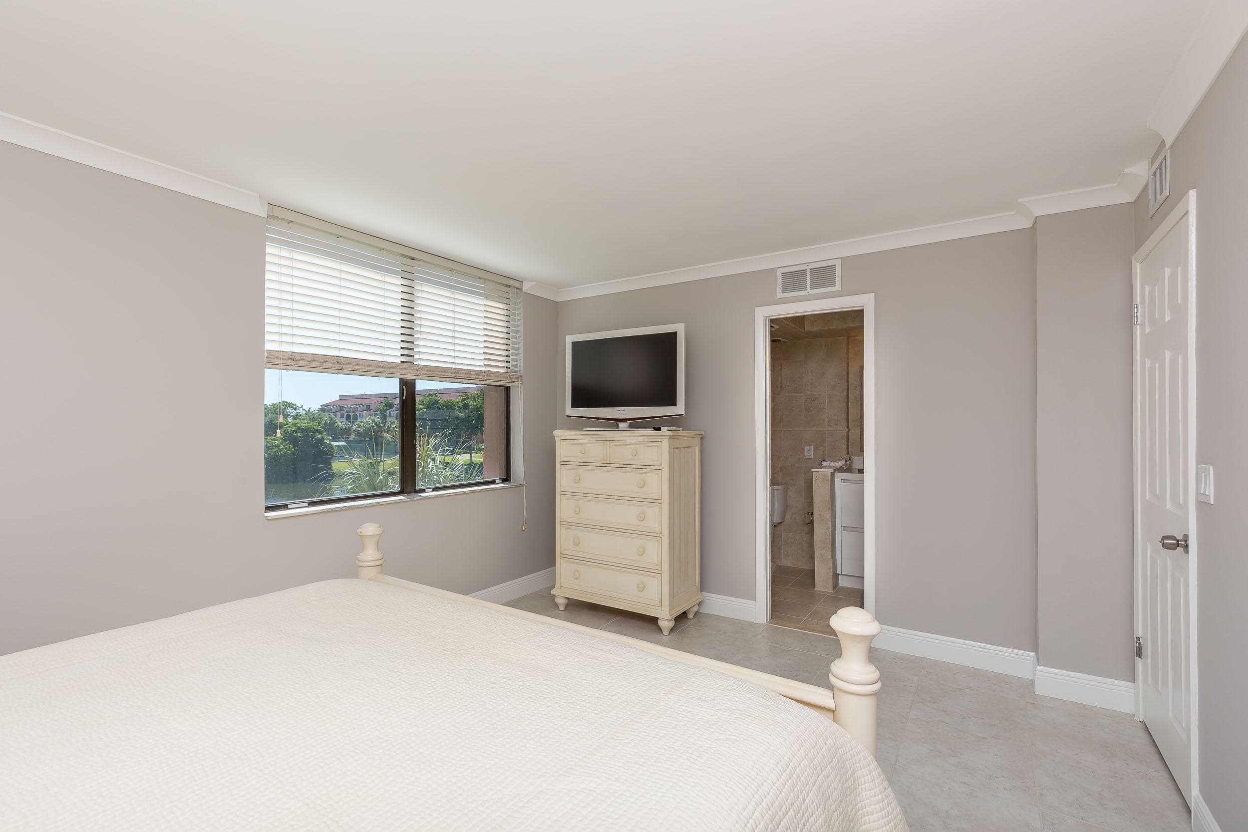 2455 Lindell Boulevard 3304, Delray Beach, FL 33444 — photo 14 of 29