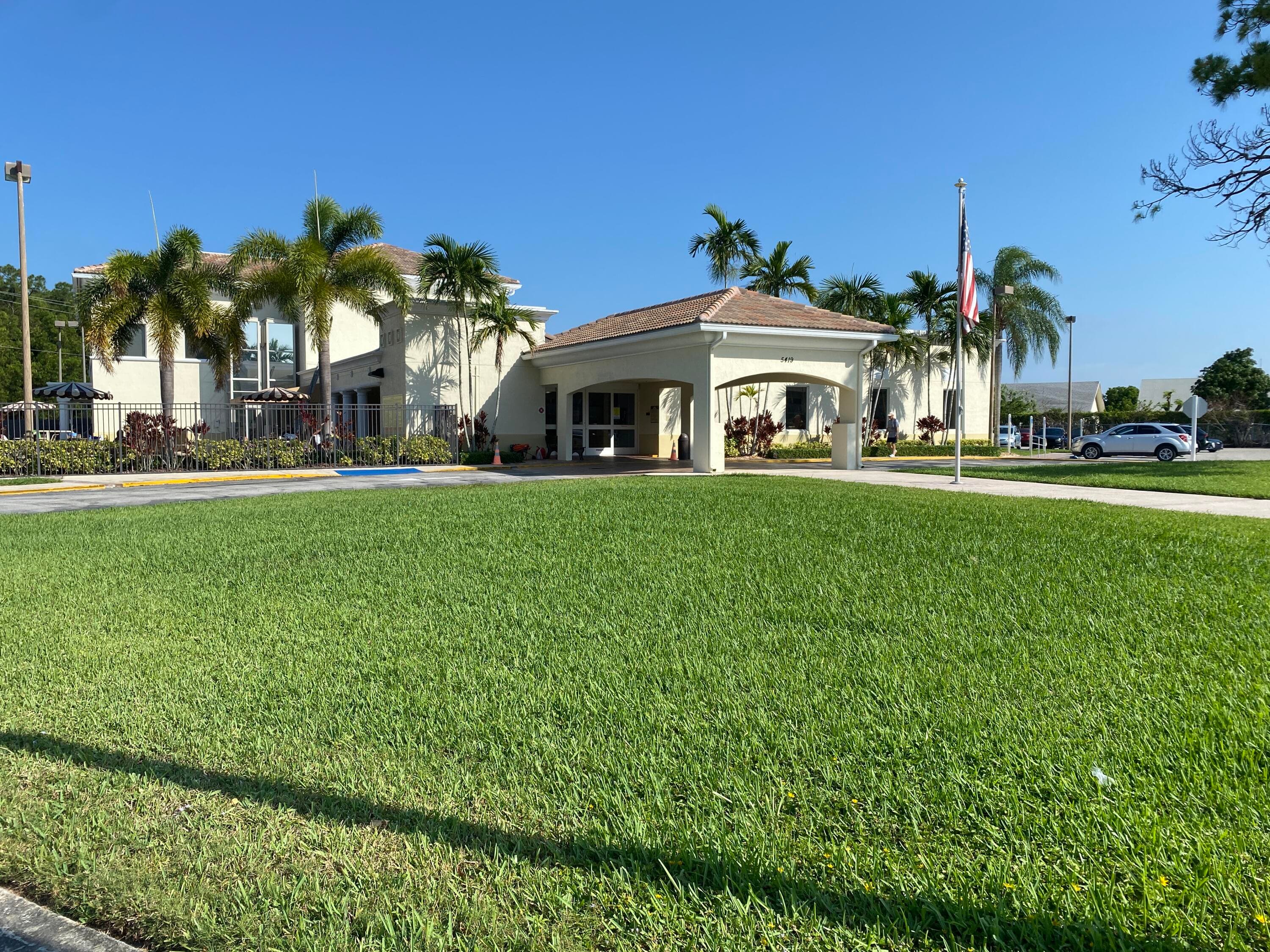 19 Golfs Edge F, West Palm Beach, FL 33417 — photo 13 of 22