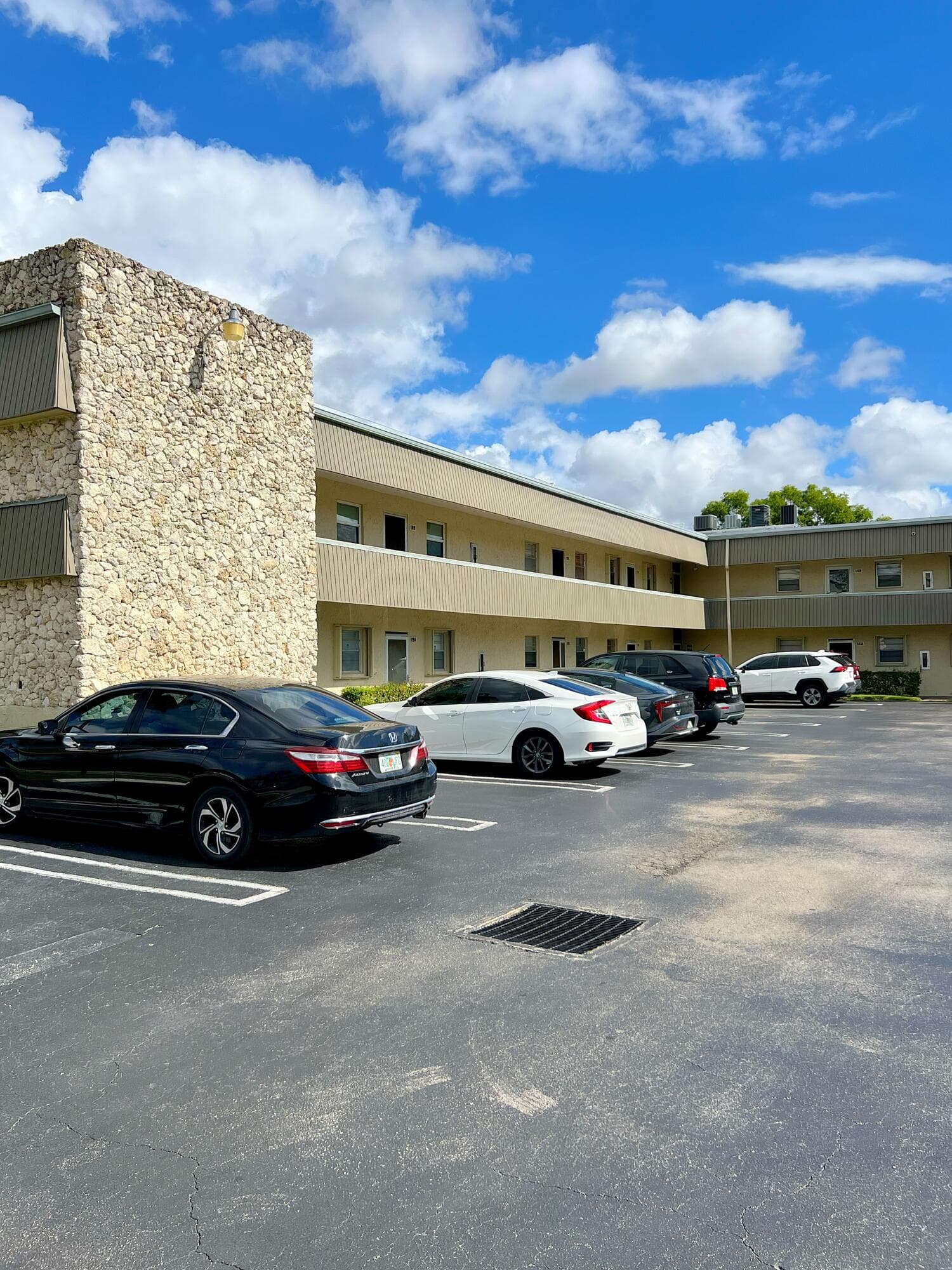 126 Sparrow Drive 19a, Royal Palm Beach, FL 33411 — photo 2 of 21