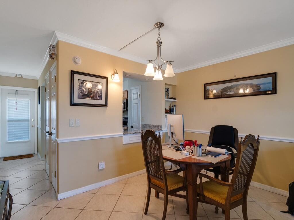 2333 Indian River Boulevard 506, Vero Beach, FL 32960 — photo 7 of 35