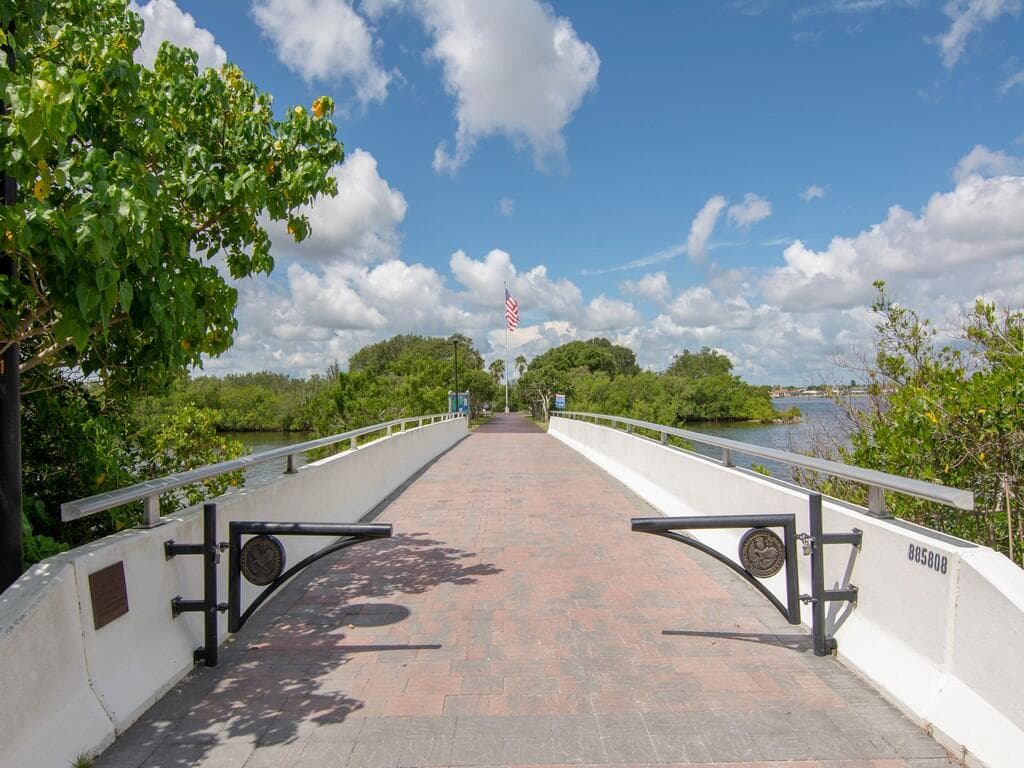 2333 Indian River Boulevard 506, Vero Beach, FL 32960 — photo 25 of 35