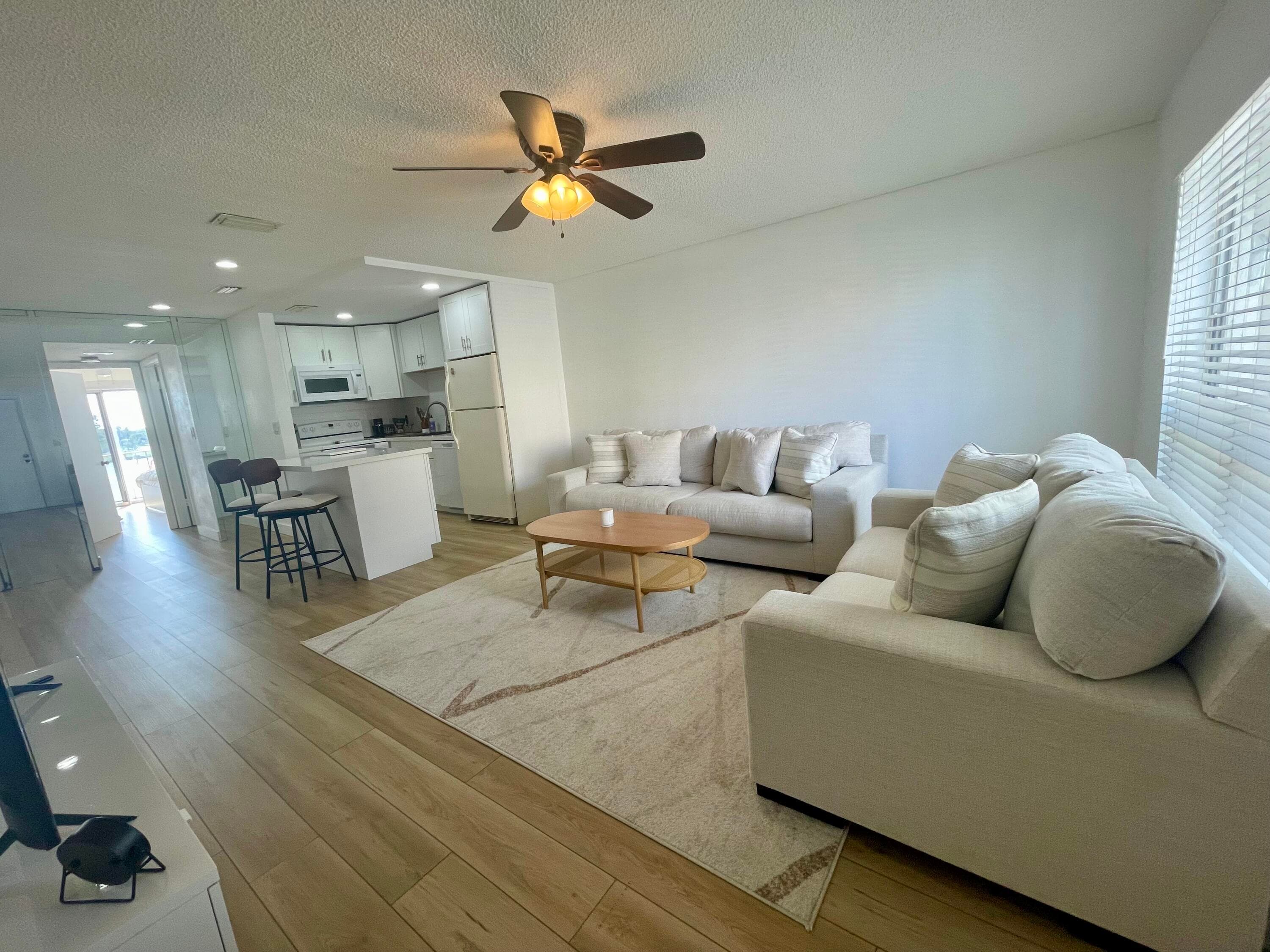 1100 Crystal Lake Drive 207, Deerfield Beach, FL 33064 — photo 5 of 22