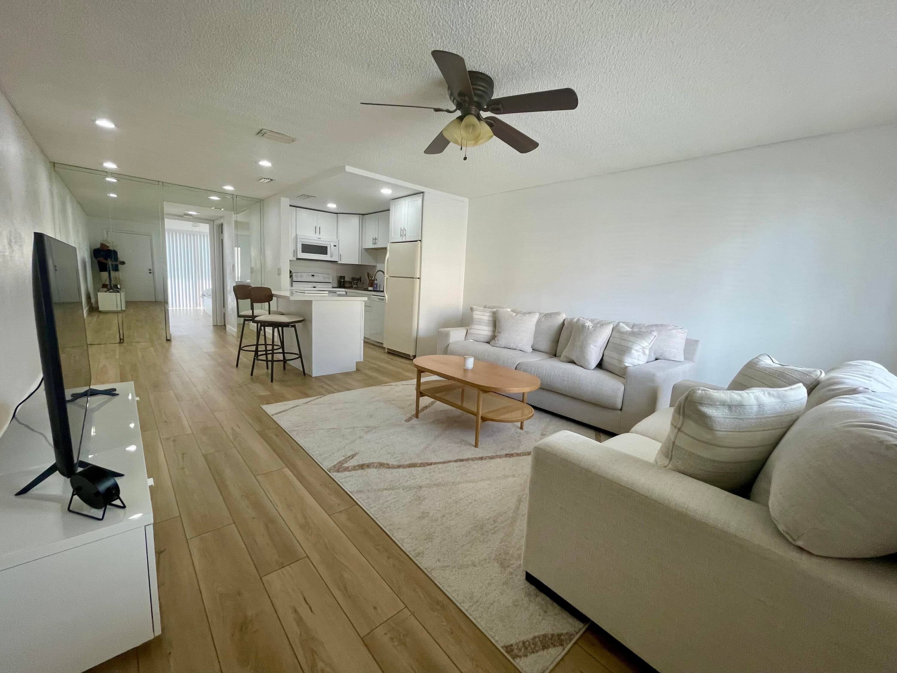 1100 Crystal Lake Drive 207, Deerfield Beach, FL 33064 — photo 3 of 22