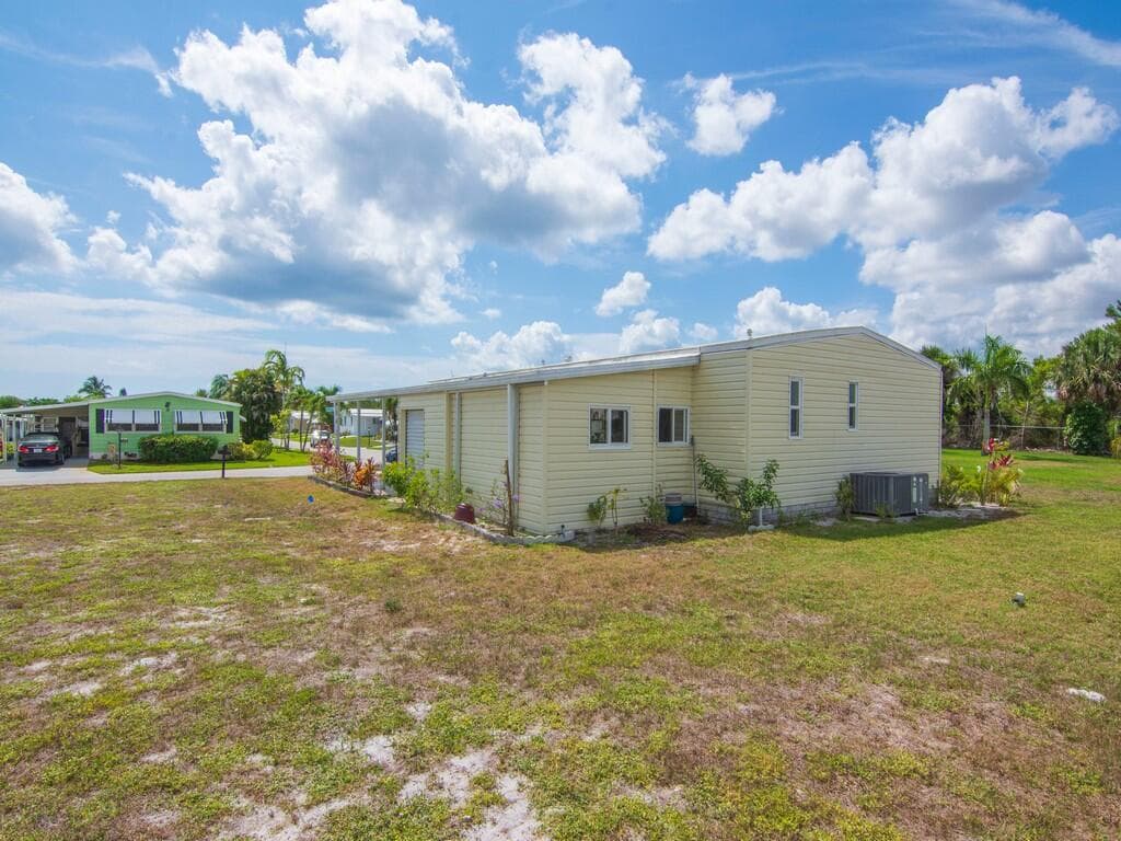 196 NE Emerald Drive, Jensen Beach, FL 34957 — photo 29 of 32