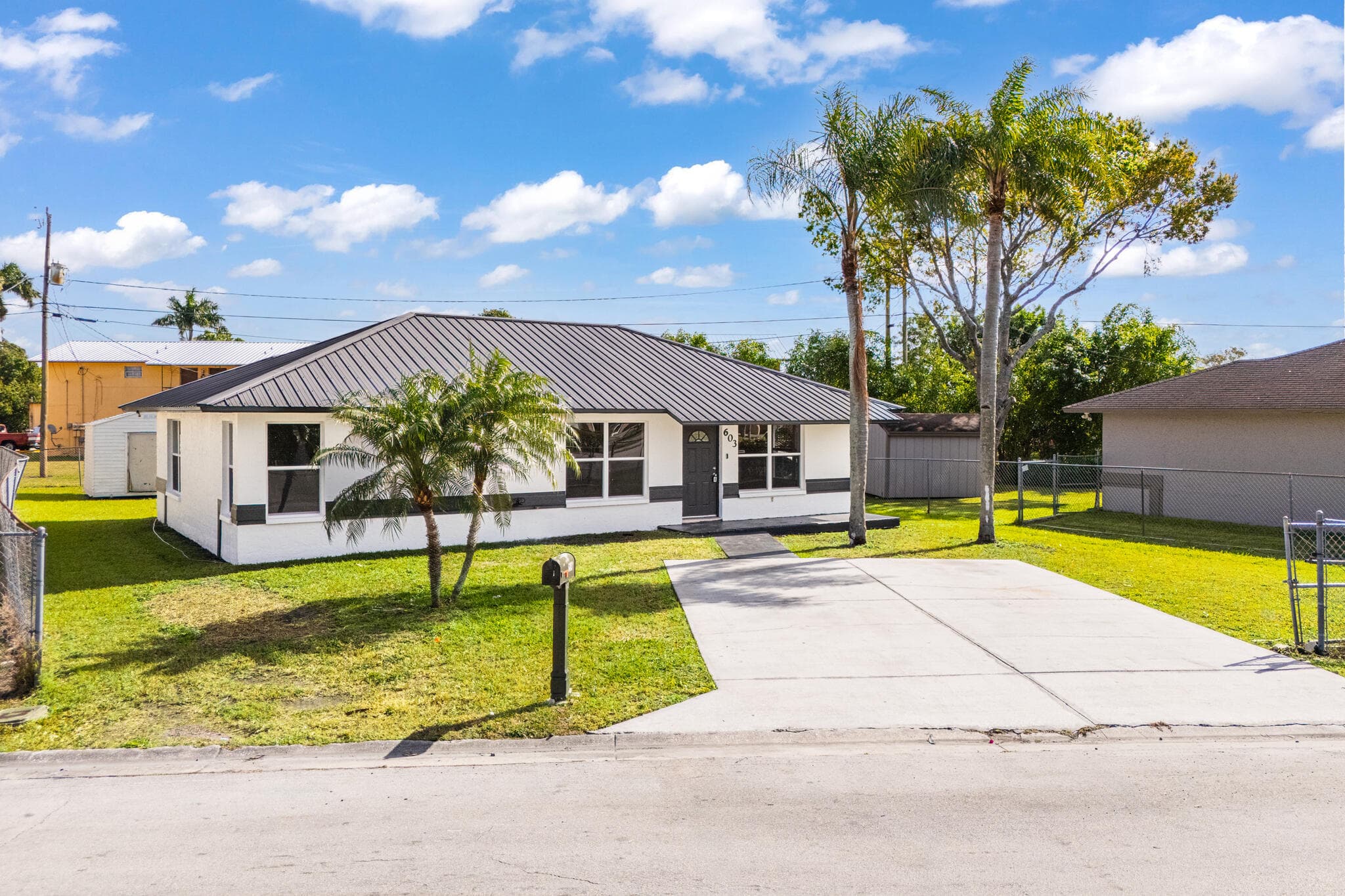 603 SW 10th Street, Belle Glade, FL 33430 — photo