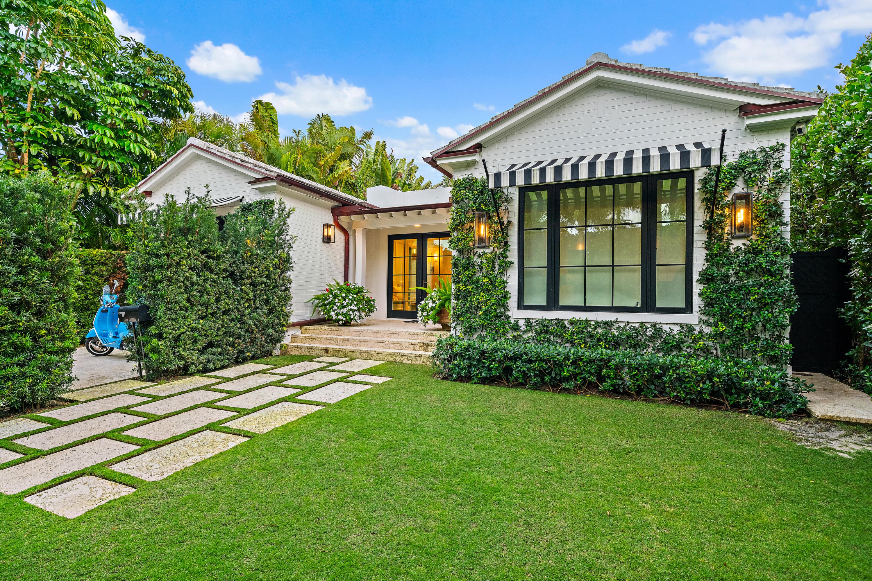 160 Chilean Avenue, Palm Beach, FL 33480 — photo