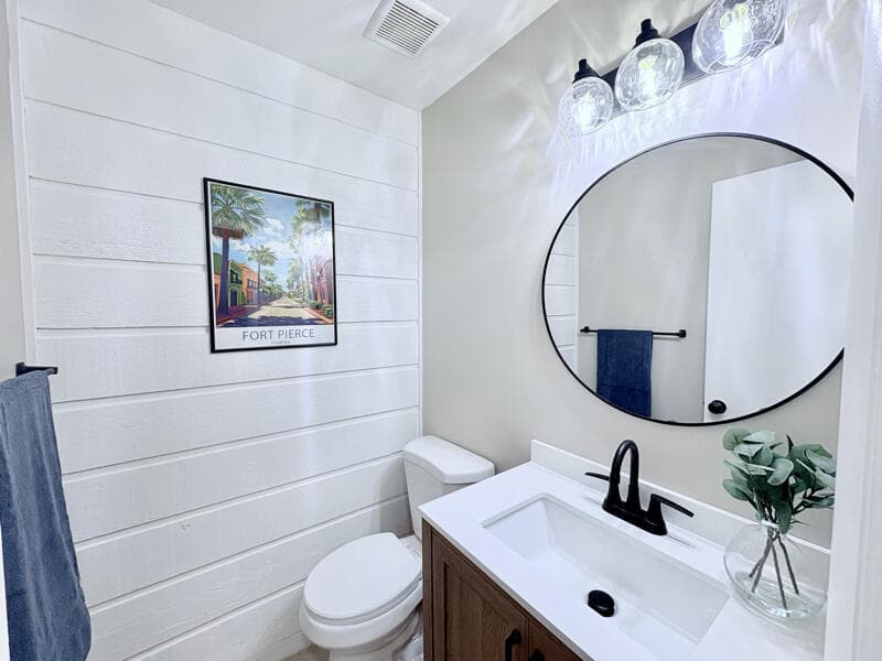 2050 Oleander Boulevard 2-205, Fort Pierce, FL 34950 — photo 8 of 19