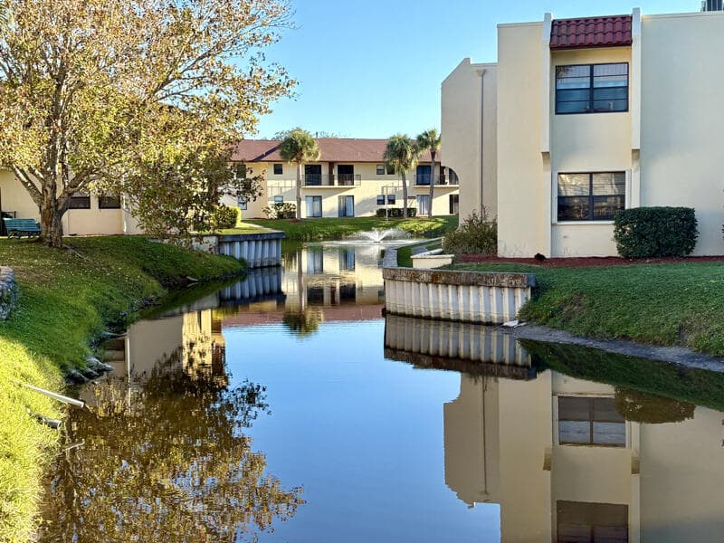 2050 Oleander Boulevard 2-205, Fort Pierce, FL 34950 — photo 13 of 19