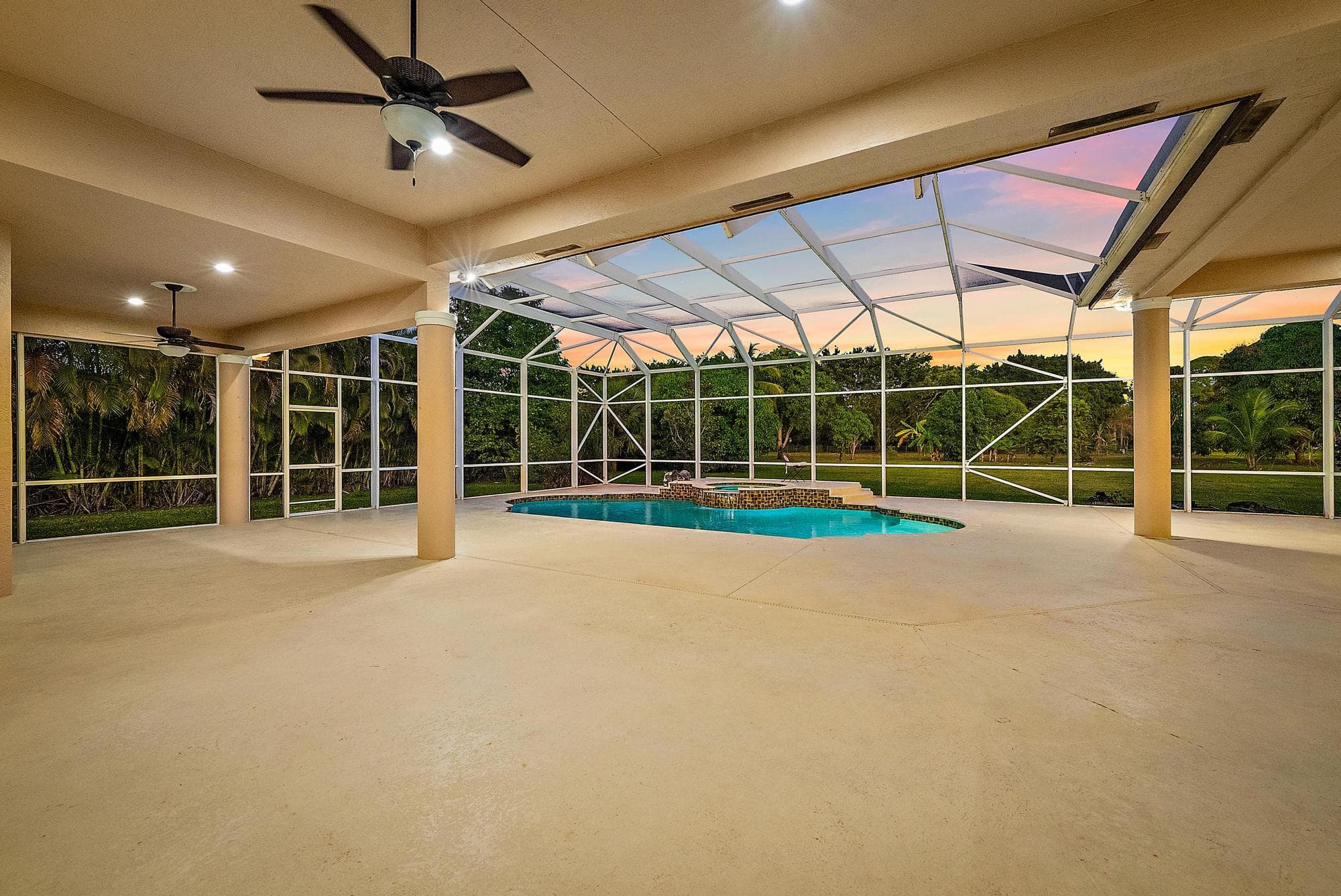 8480 Man O War Road, Palm Beach Gardens, FL 33418 — photo 31 of 45
