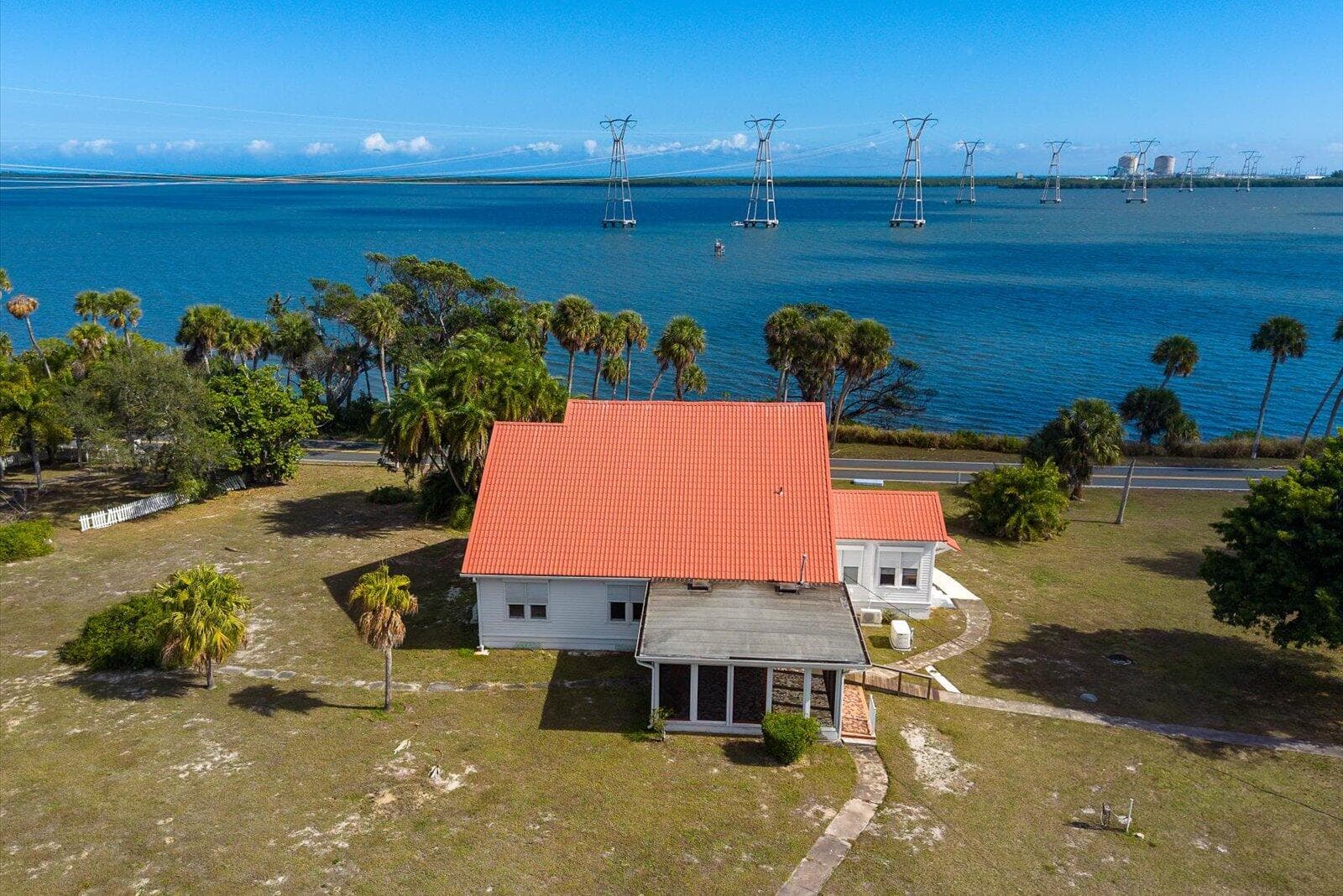7901 S Indian River Drive, Fort Pierce, FL 34982 — photo 8 of 56