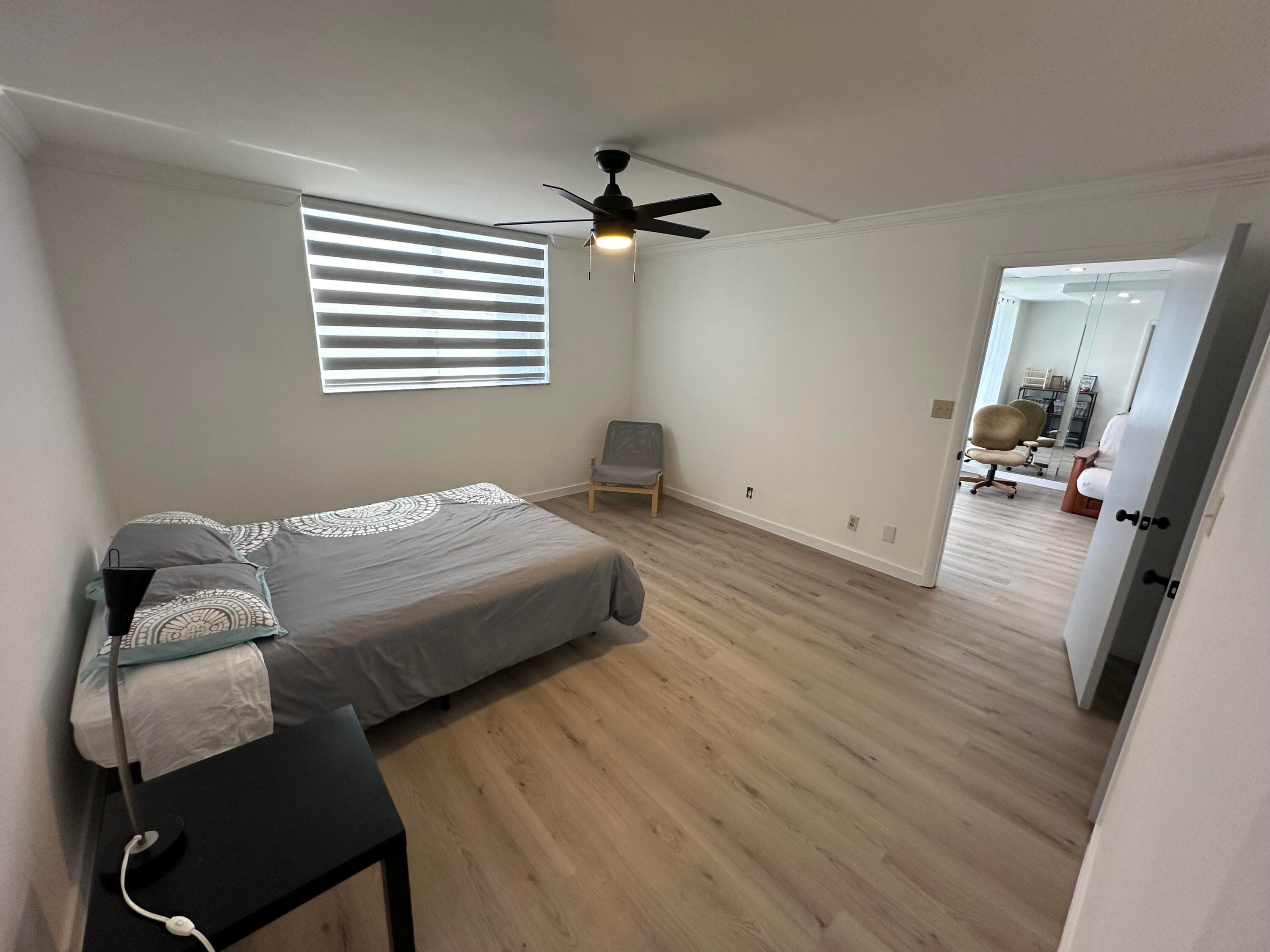 500 Executive Center Drive 3h, West Palm Beach, FL 33401 — photo 5 of 9