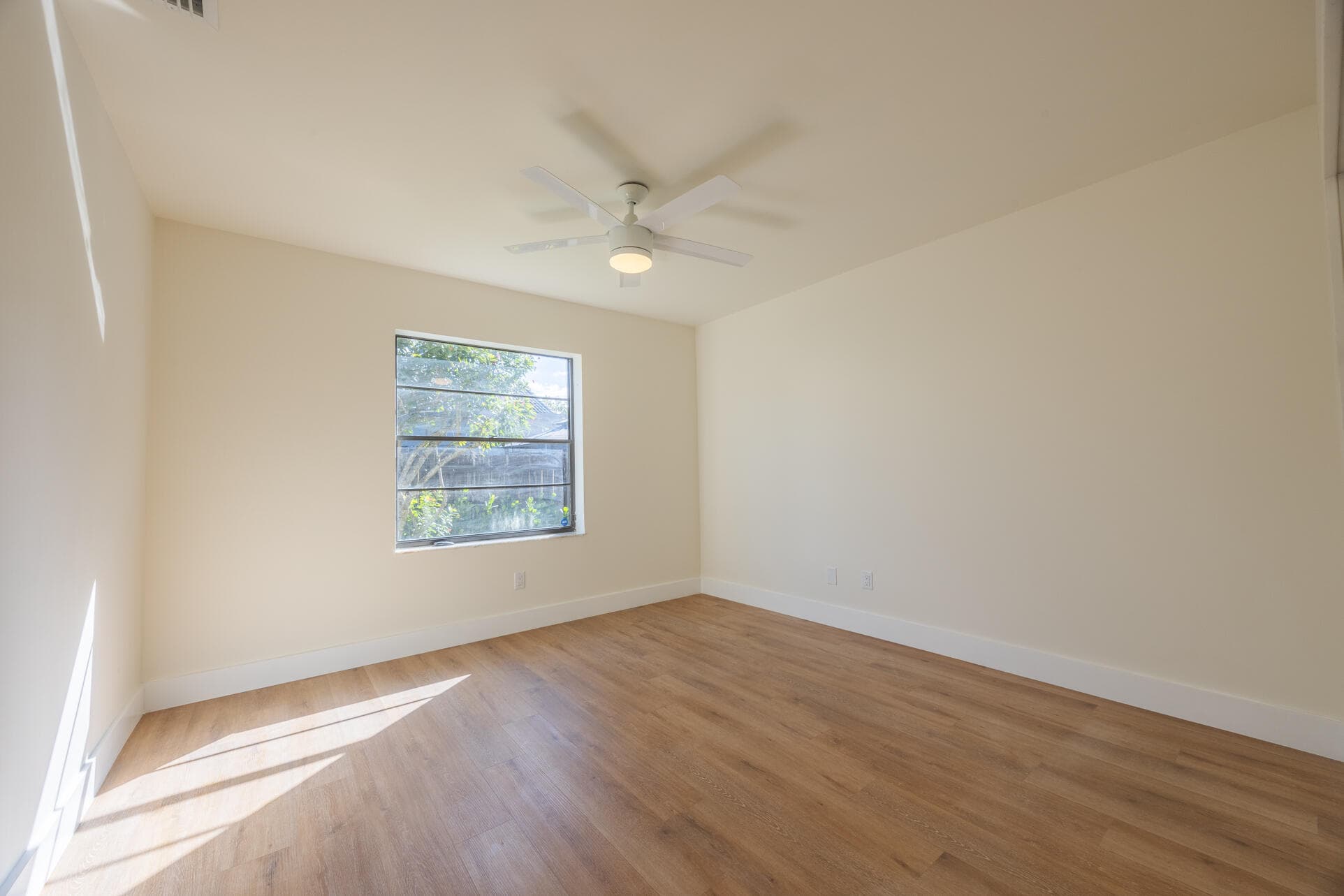 22352 Martella Avenue, Boca Raton, FL 33433 — photo 12 of 26