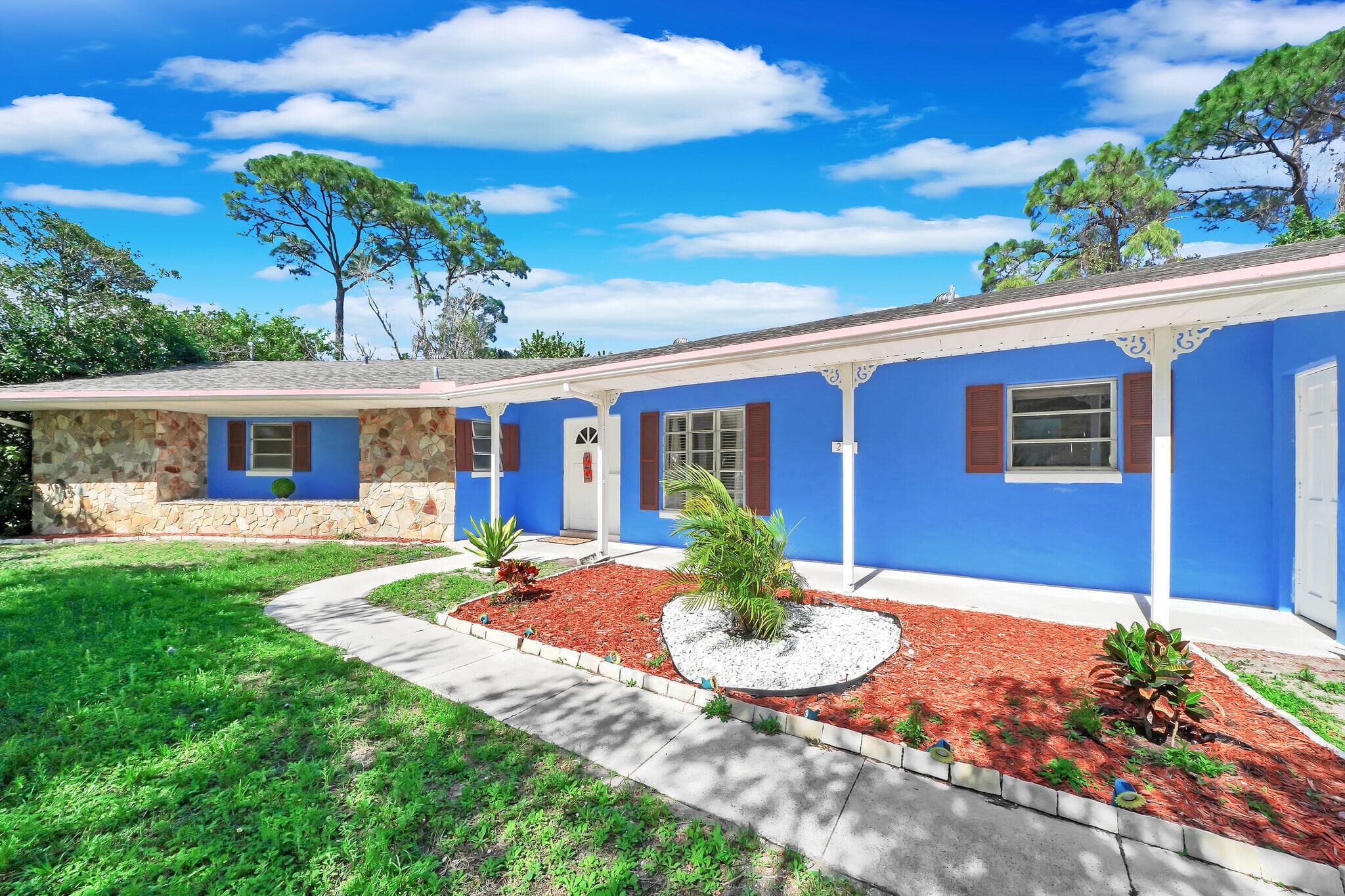 213 SE Eyerly Avenue, Port St. Lucie, FL 34983 — photo 2 of 37