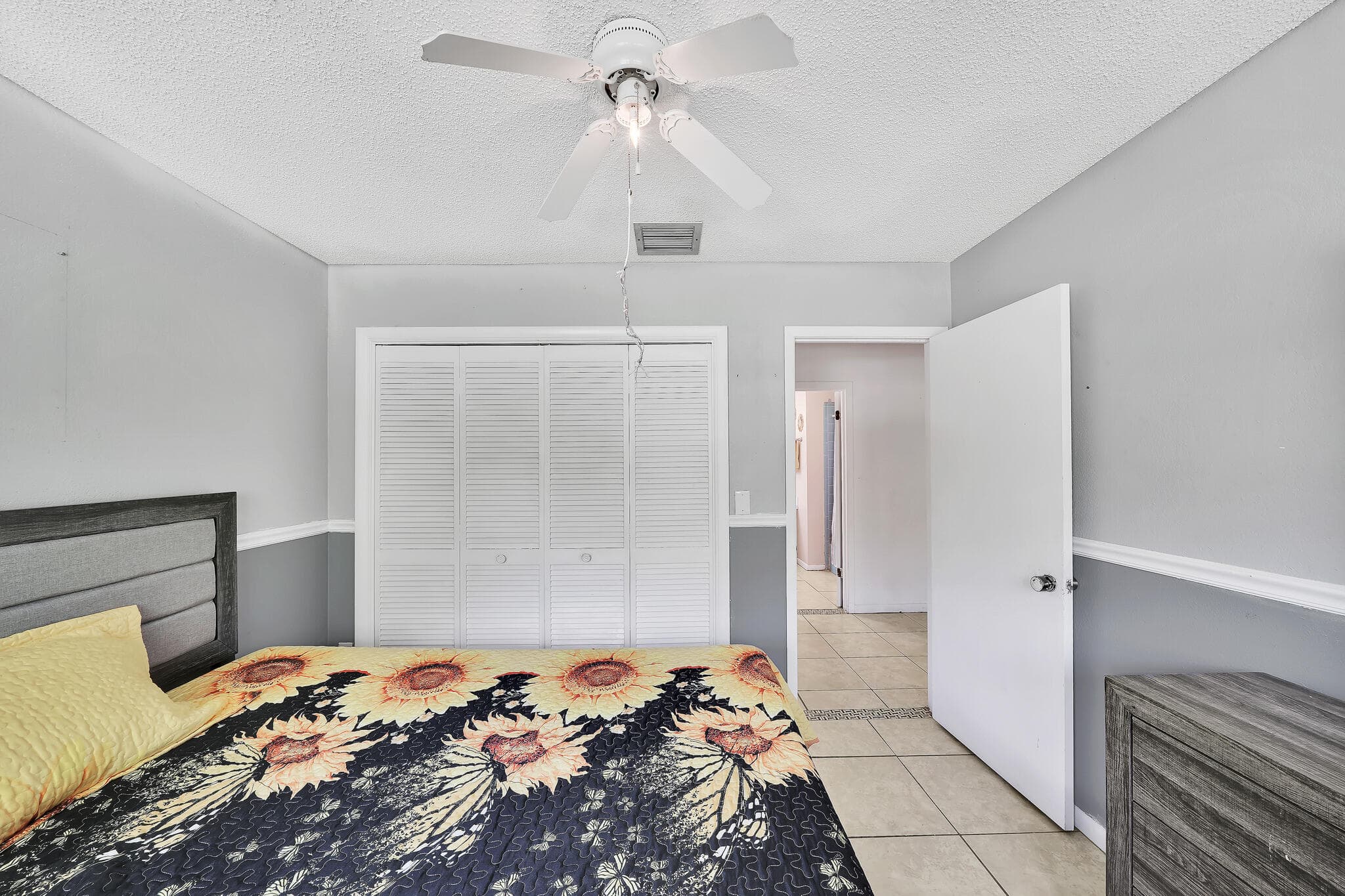 213 SE Eyerly Avenue, Port St. Lucie, FL 34983 — photo 6 of 37