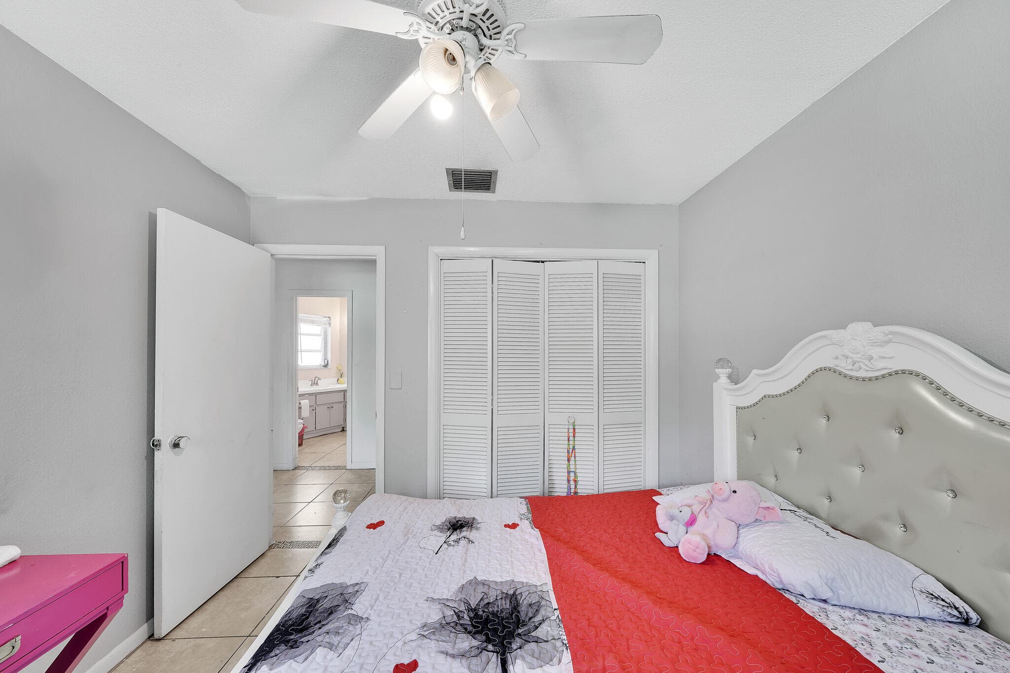 213 SE Eyerly Avenue, Port St. Lucie, FL 34983 — photo 8 of 37