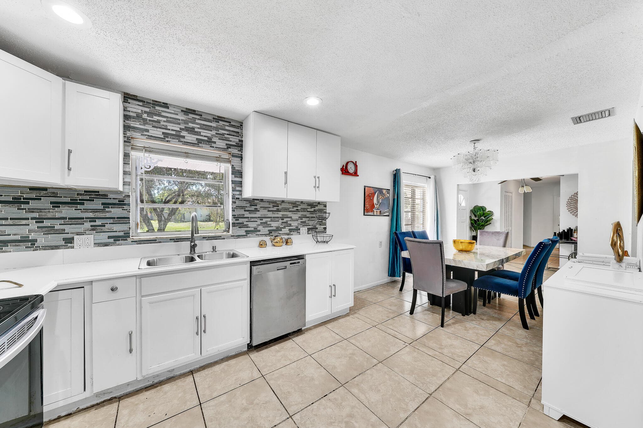 213 SE Eyerly Avenue, Port St. Lucie, FL 34983 — photo 27 of 37