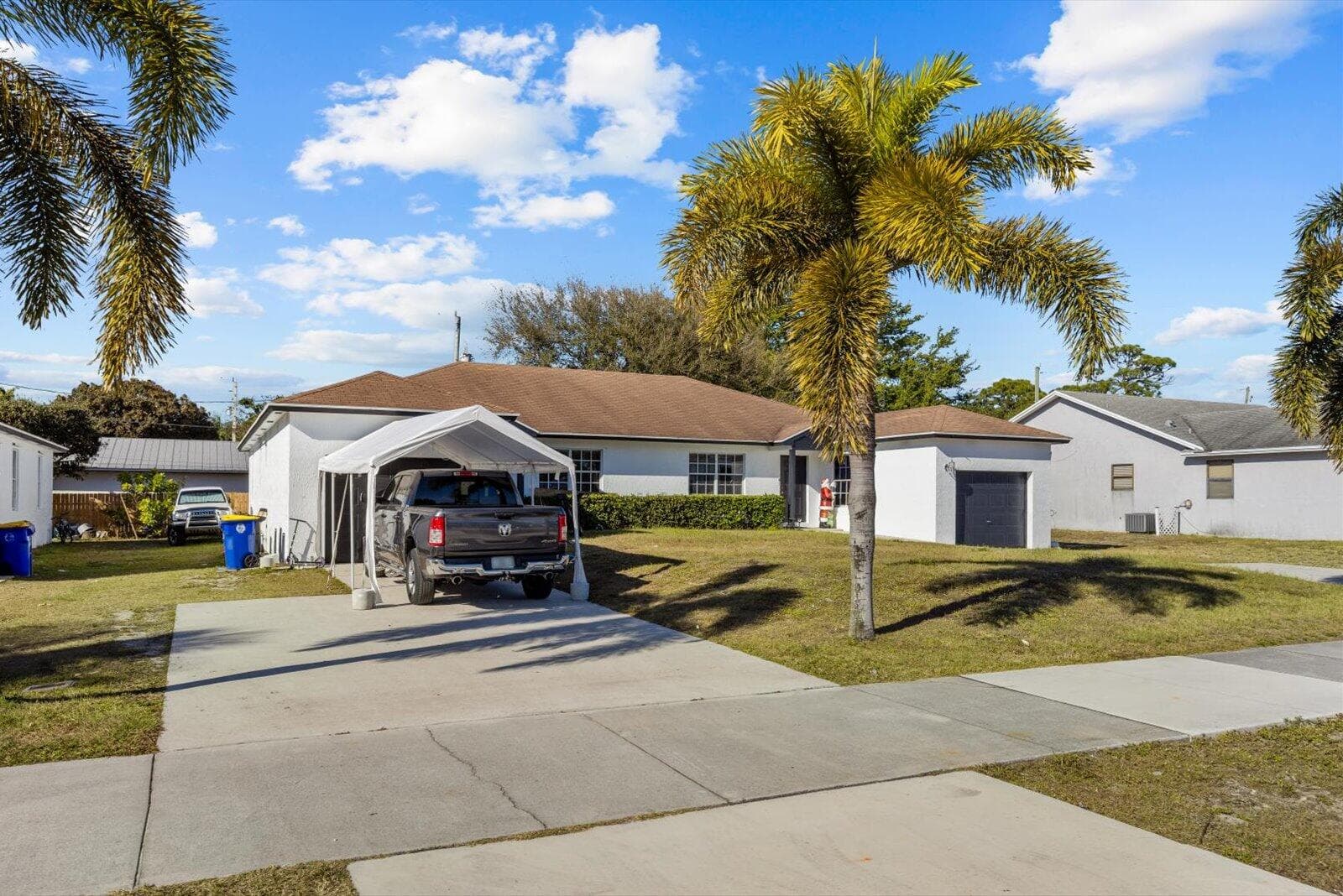 2593 SE Indian Street, Stuart, FL 34997 — photo 4 of 7
