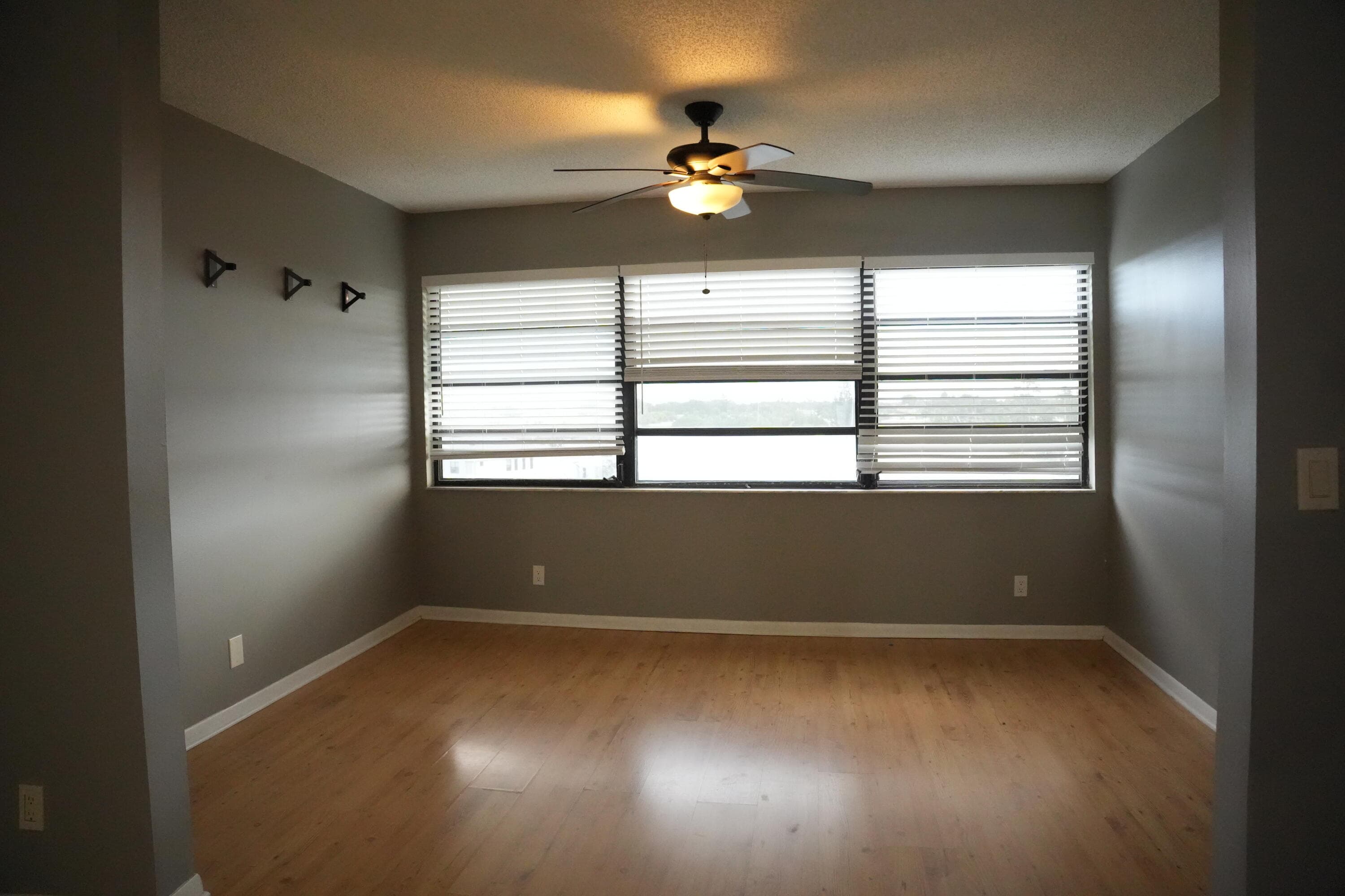 4640 Lucerne Lakes Boulevard W 508, Lake Worth, FL 33467 — photo 11 of 34