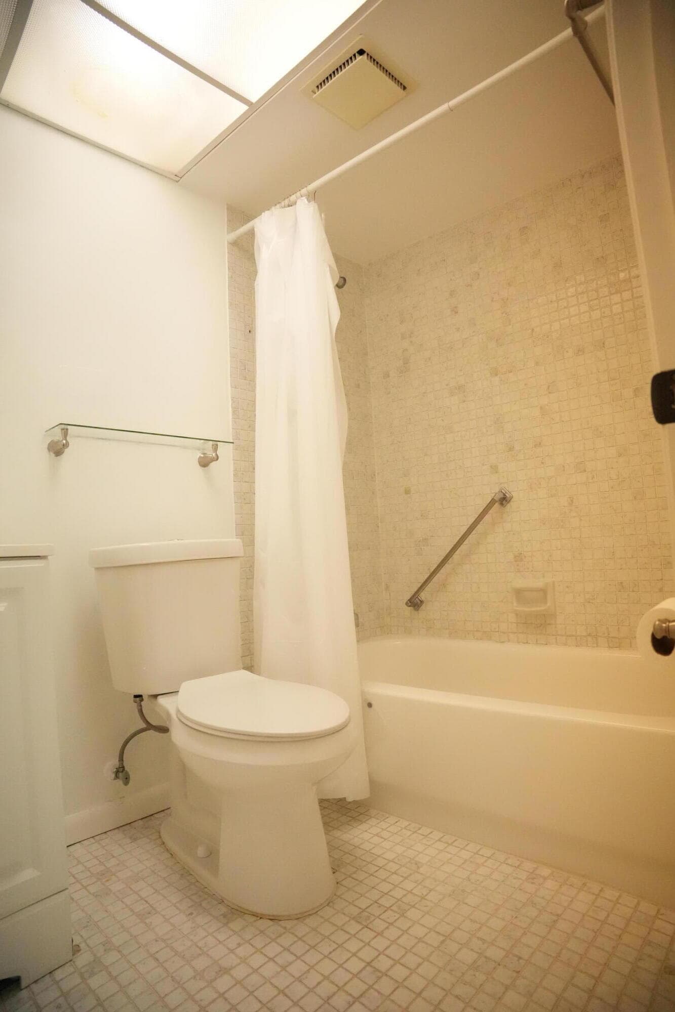 4640 Lucerne Lakes Boulevard W 508, Lake Worth, FL 33467 — photo 17 of 34